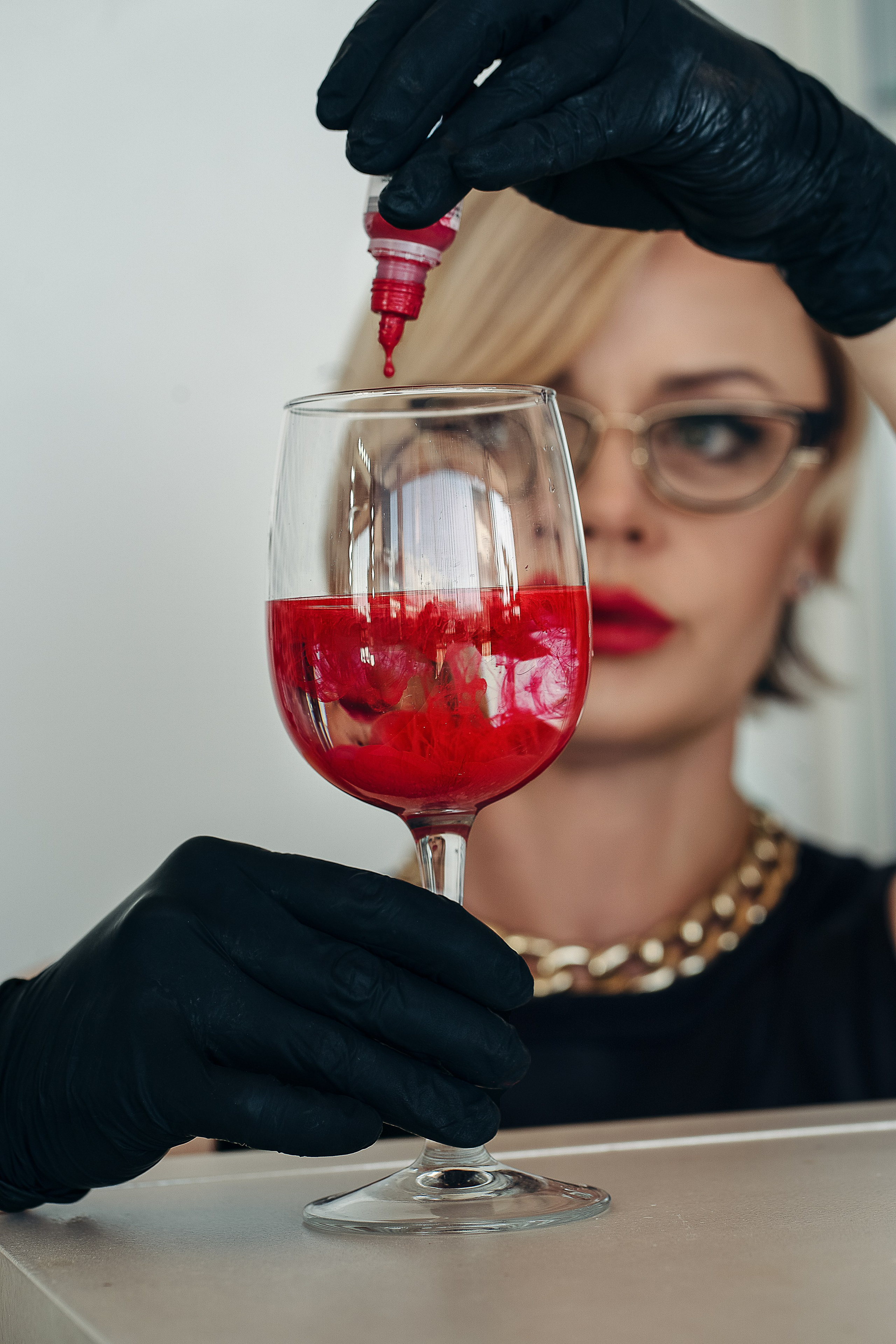 Business content. Tania Bonnet | Professional photographer in Tenerife — Flying dress sessions