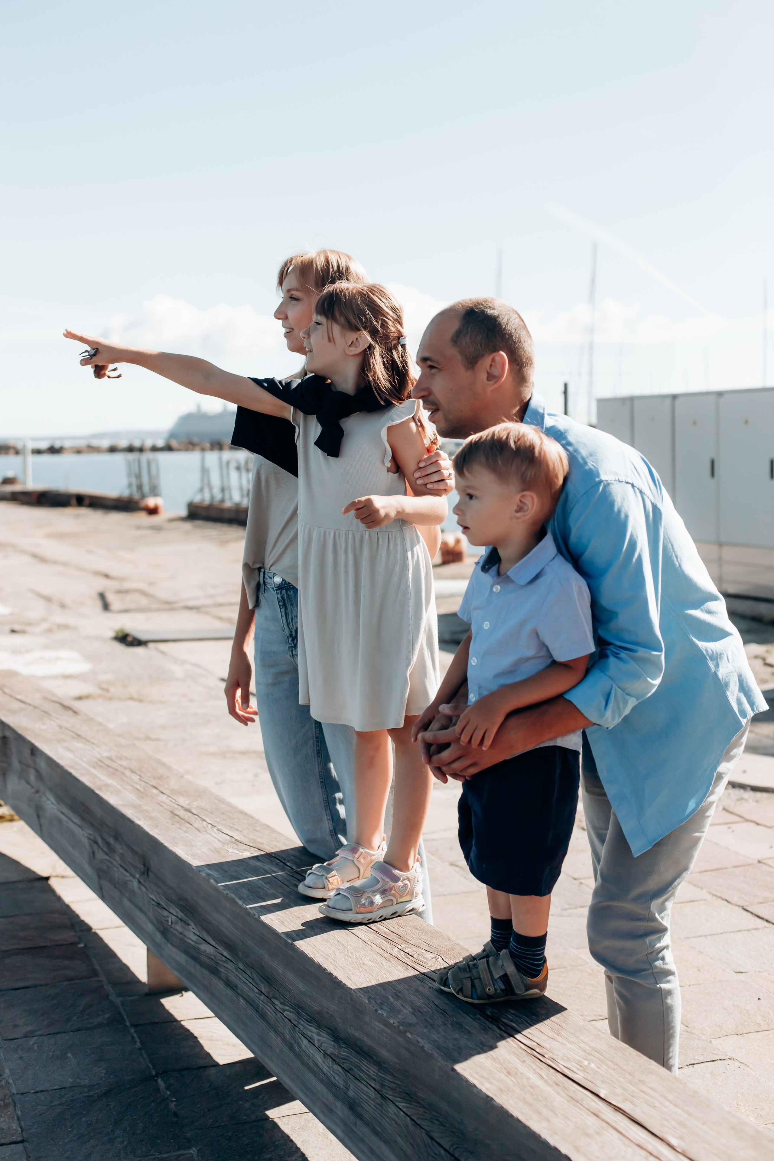 Наталья, Сергей, Полина и Тимур. Главная