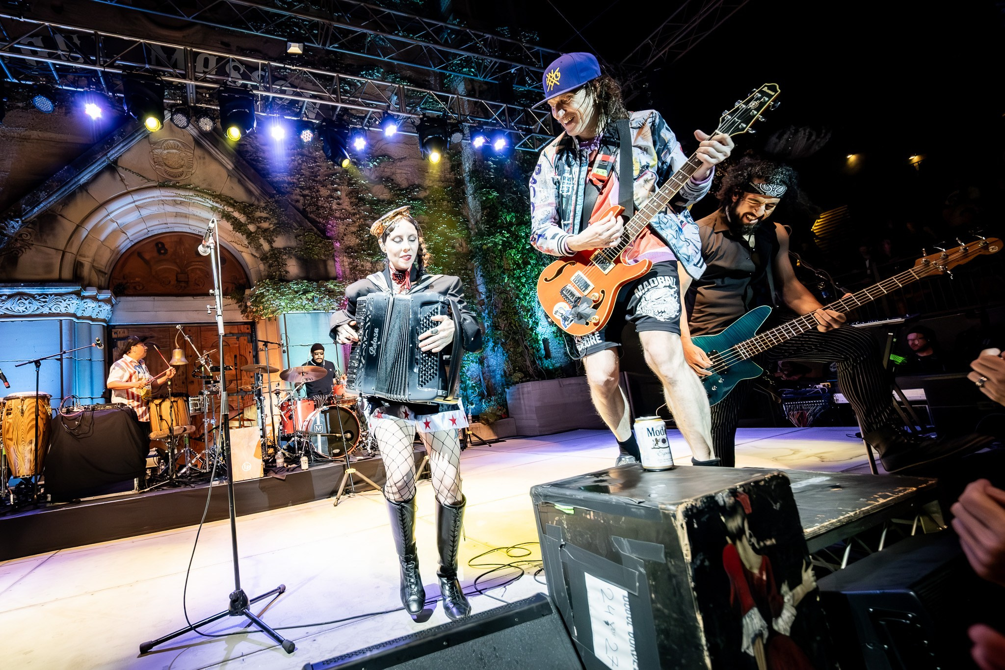 GOGOL BORDELLO / SARATOGA / CA. Reportage concert portrait photography in the San Francisco Bay Area