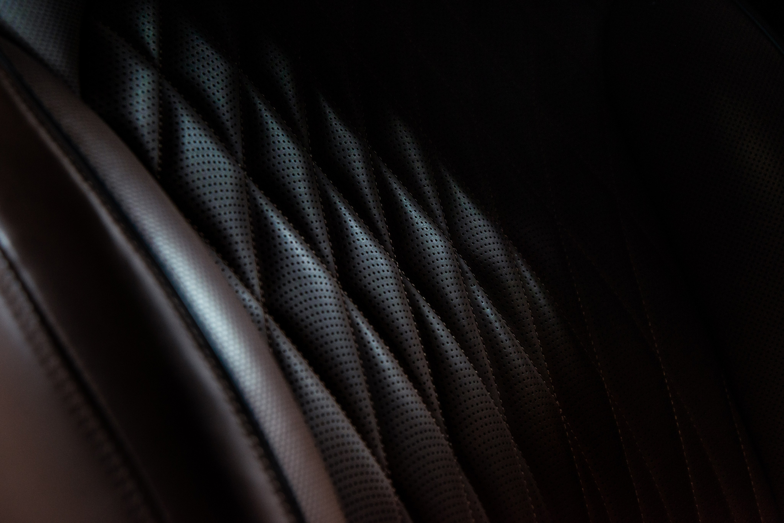 Автомобильная фотосъемка Genesis G90. ФОТОГРАФ МЕКСИКА КИНТАНА-РОО