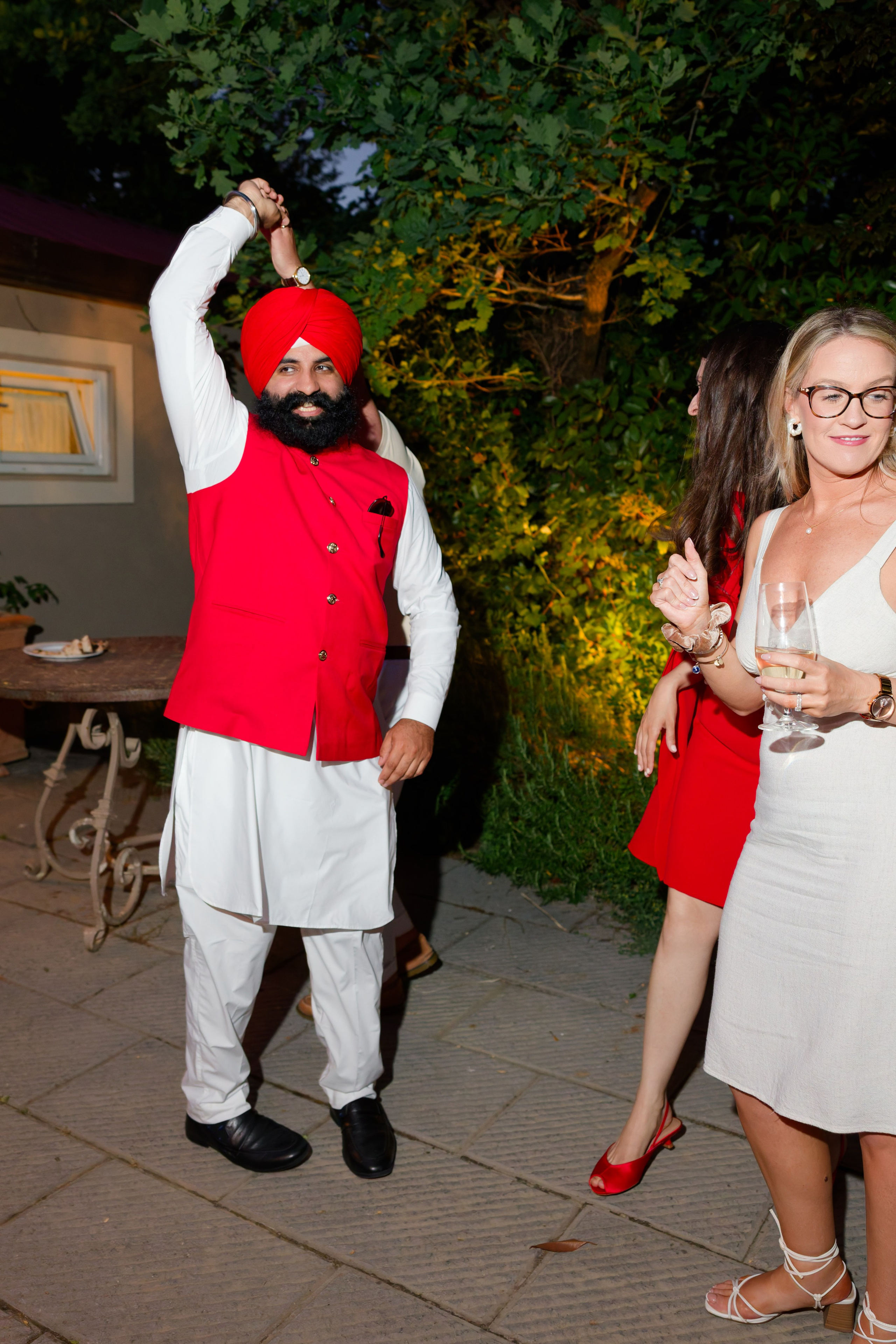 Pizza Party at Tenuta Massini, Florence, Italy. Destination Wedding Photographer — Nikita Burtsev