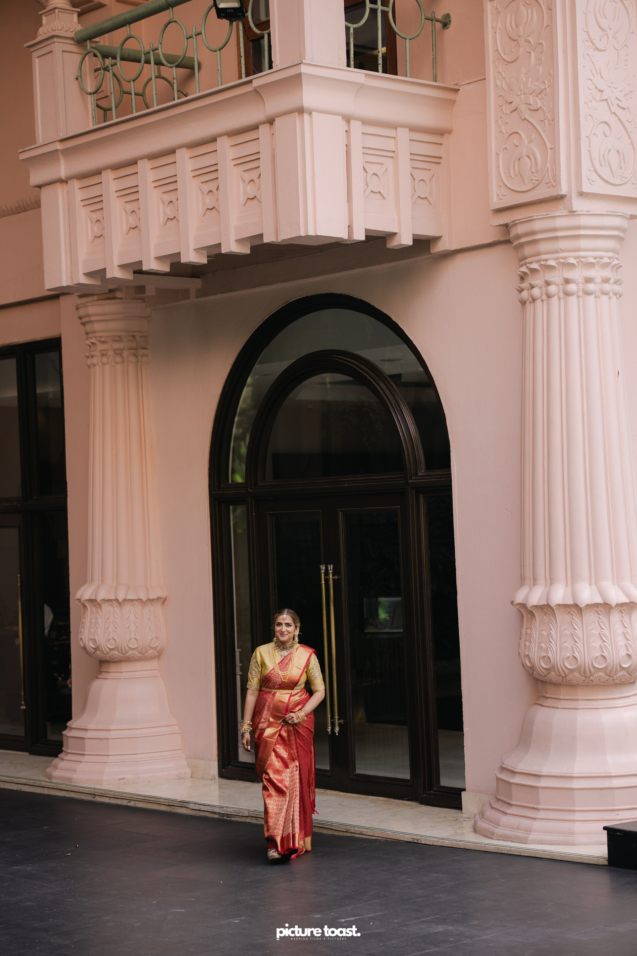 South Indian Wedding Ft. Aashna & Rajiv. Fine art Wedding Photographers in India & Canada