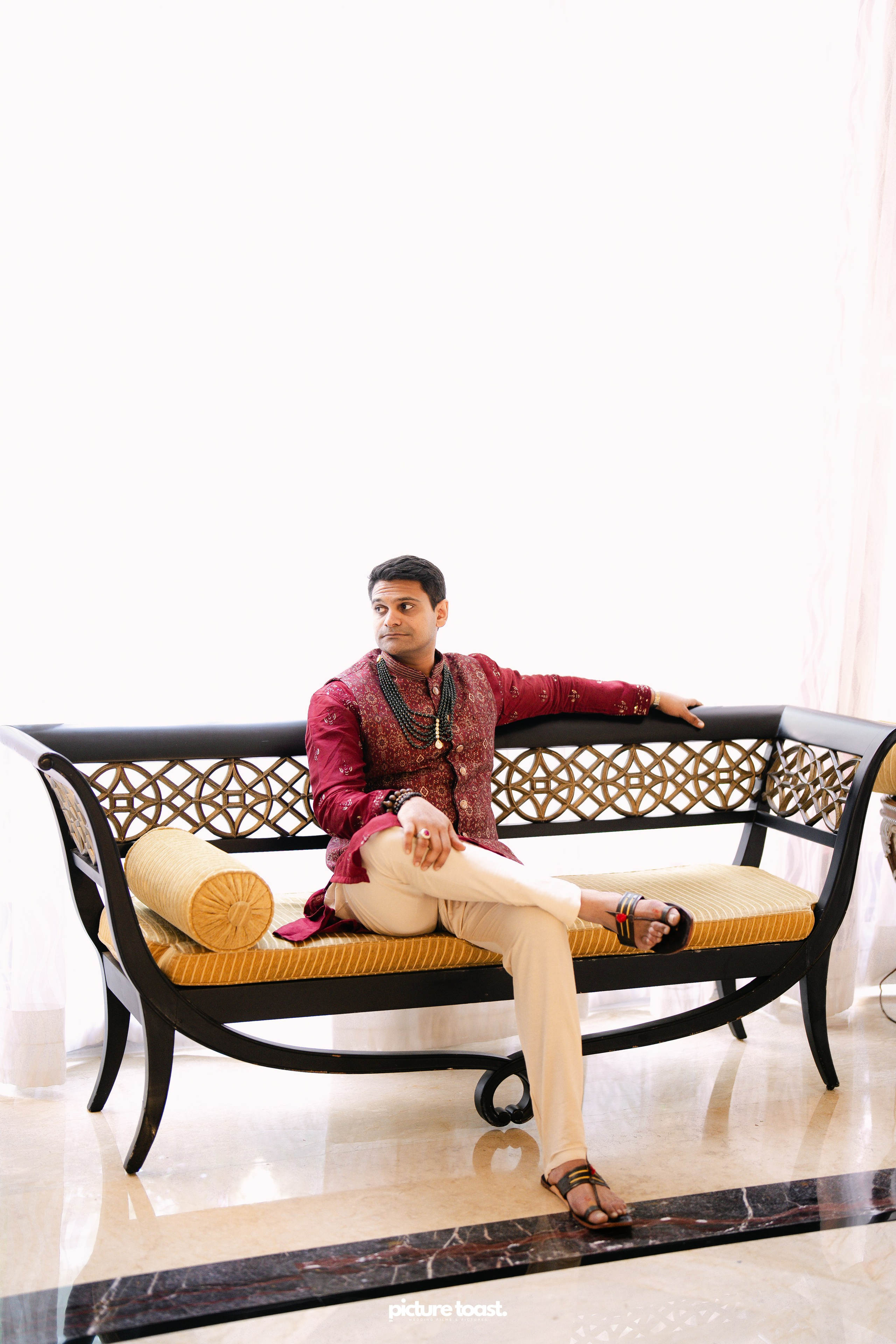 South Indian Wedding Ft. Aashna & Rajiv. Fine art Wedding Photographers in India & Canada