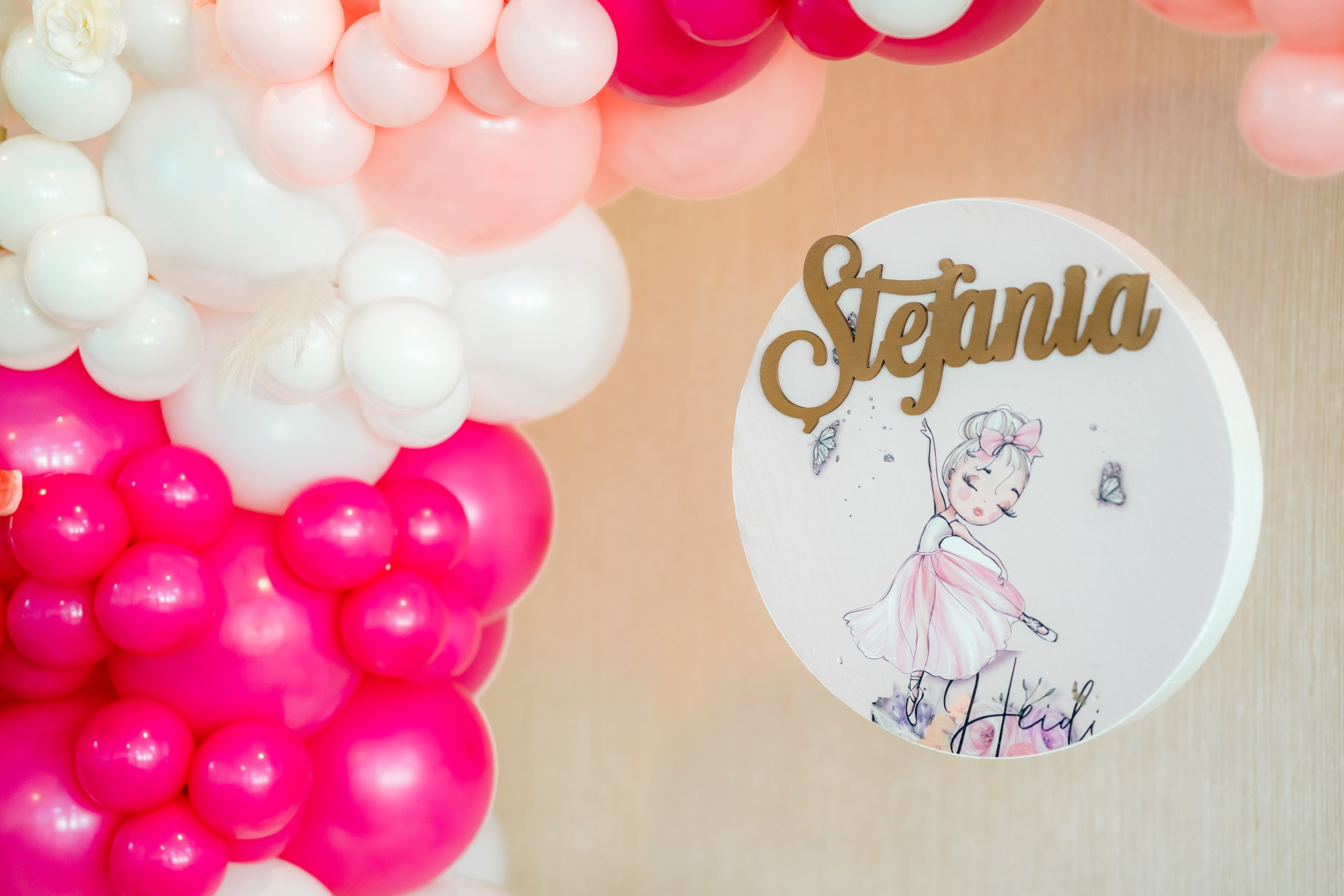 fotograf botez Miruna Parascheva, fotografie botez Botoșani, fotograf Alin Chirilă, amintiri botez, fotografii botez, botez Miruna Parascheva, fotograf copii, fotografie botez în Botoșani-alt="botez Miruna Parascheva, fotografie botez Alin Chirilă, amintiri botez, fotografii emoționante botez Botoșani"-- fotografii-botez-bebelus- amintiri-botez-micuț- moment-sfânt-crestinare- fotografie-emotionanta-botez- detalii-botez-bebelusi- parinti-fericiti-la-botez- fotograf-botez-profesionist- botez-in-biserica-ortodoxa- micuț-botezat-cu-emoție- zâmbete-și-lacrimi-la-botez- bebeluș-la-cristelniță- decor-botez-colorat- botez-cu-dragoste-și-credință- emotie-pura-la-botez- fotograf-botez-botosani- botez-iasi-suceava-fotograf- amintiri-nepretuite-botez