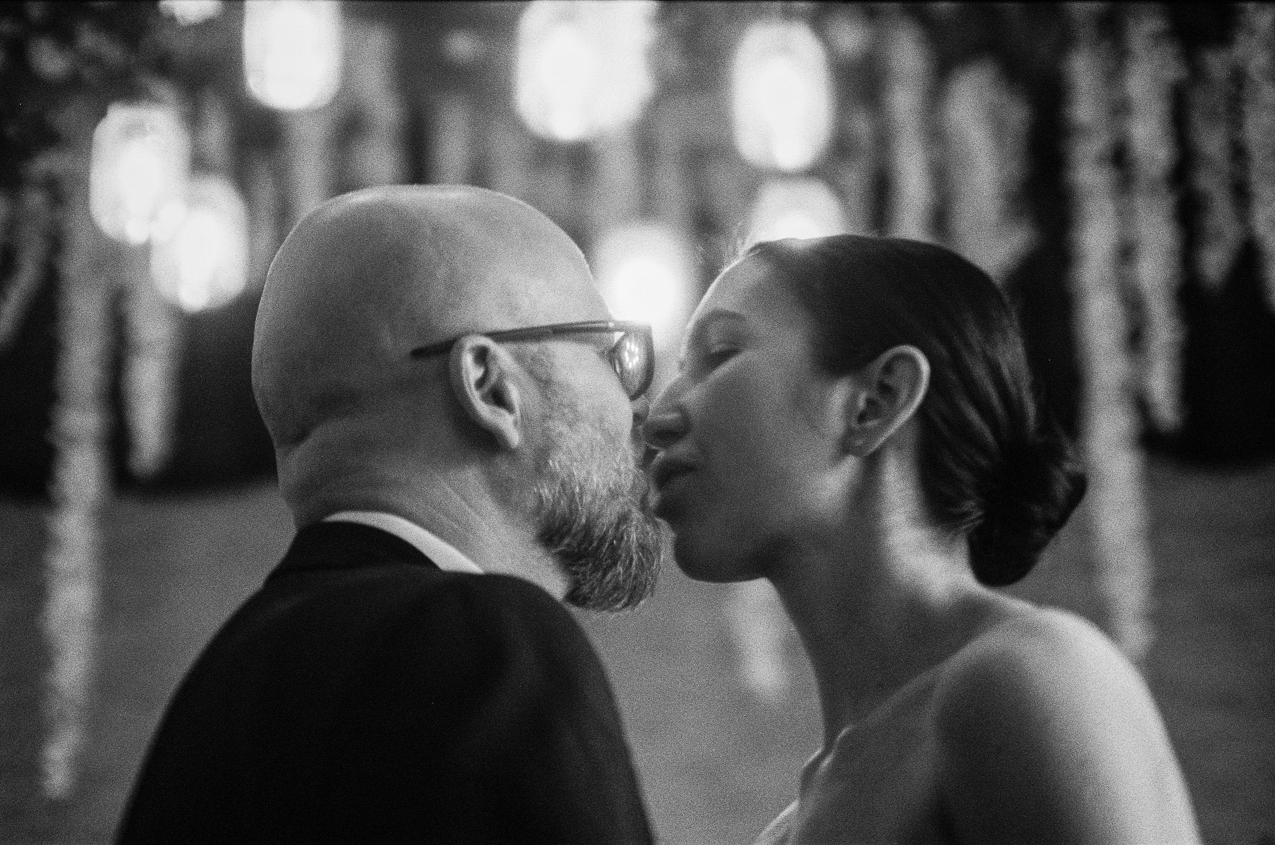 Wedding on Black n White Film. Molfar Visuals