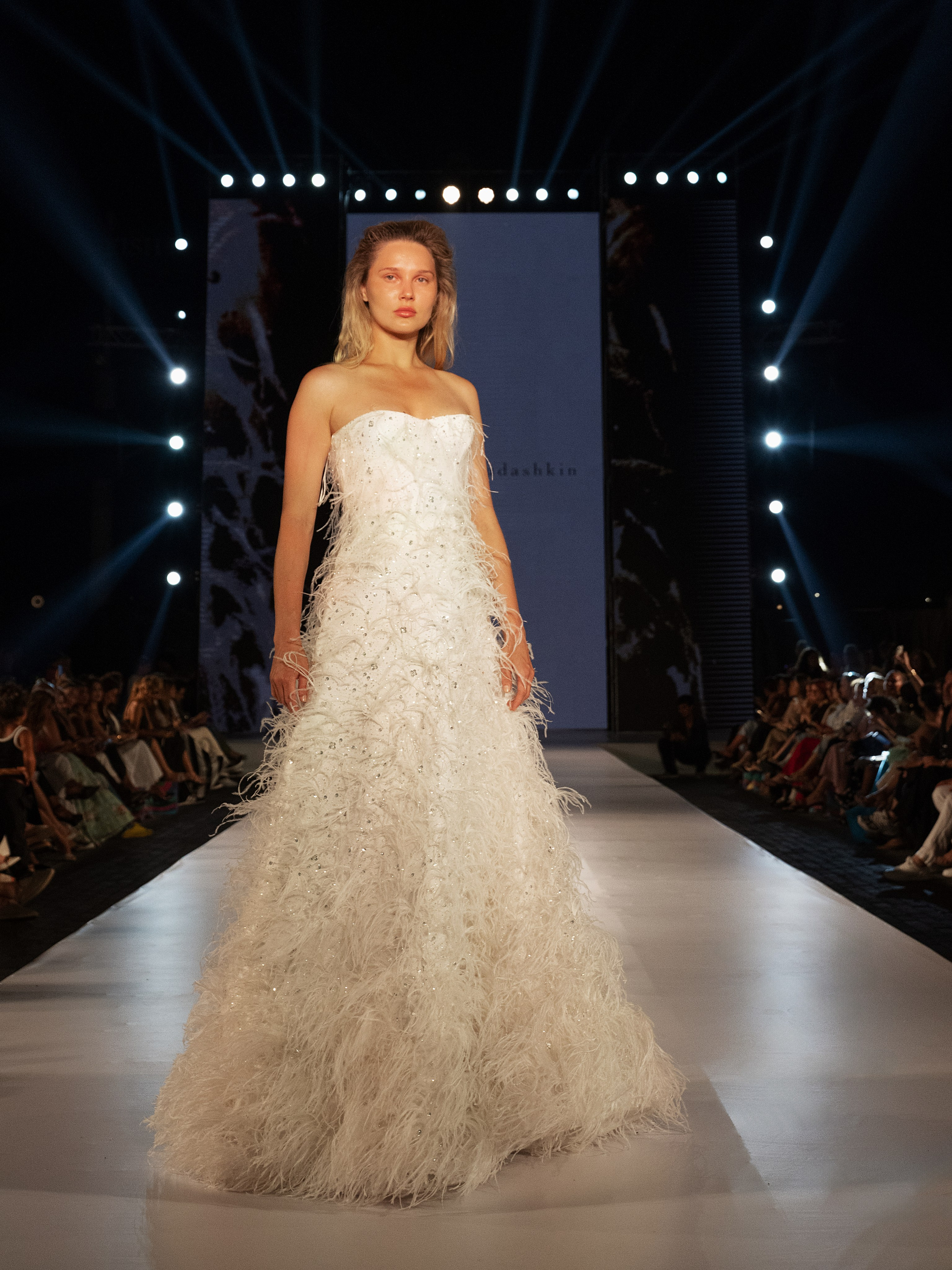 Valentin Yudashkin x AFW 2026. Фотограф Баку Тбилиси