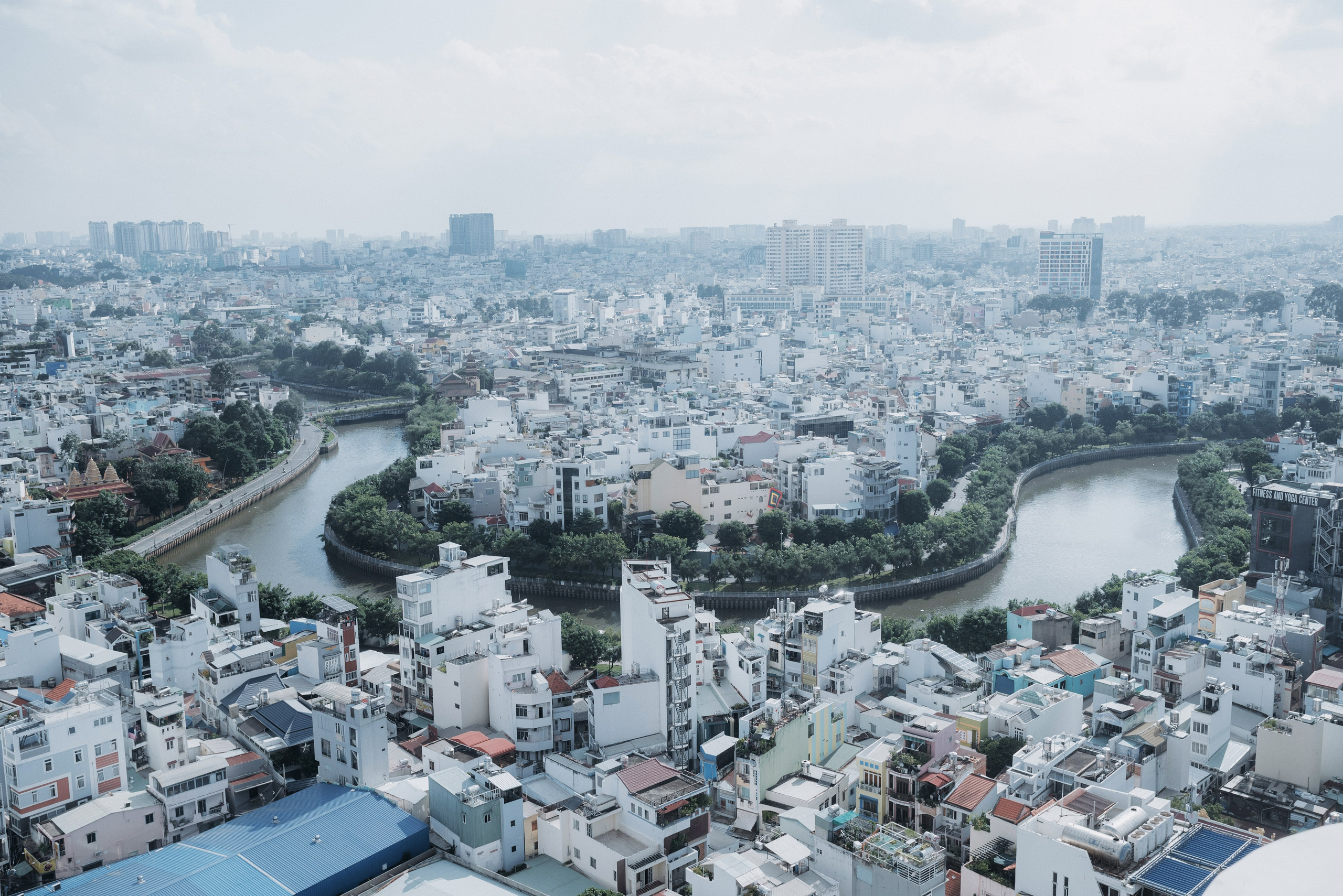 KHANG & QUYEN / Lavela Hotel. Saigon Wedding Present | Art Beyond Moments