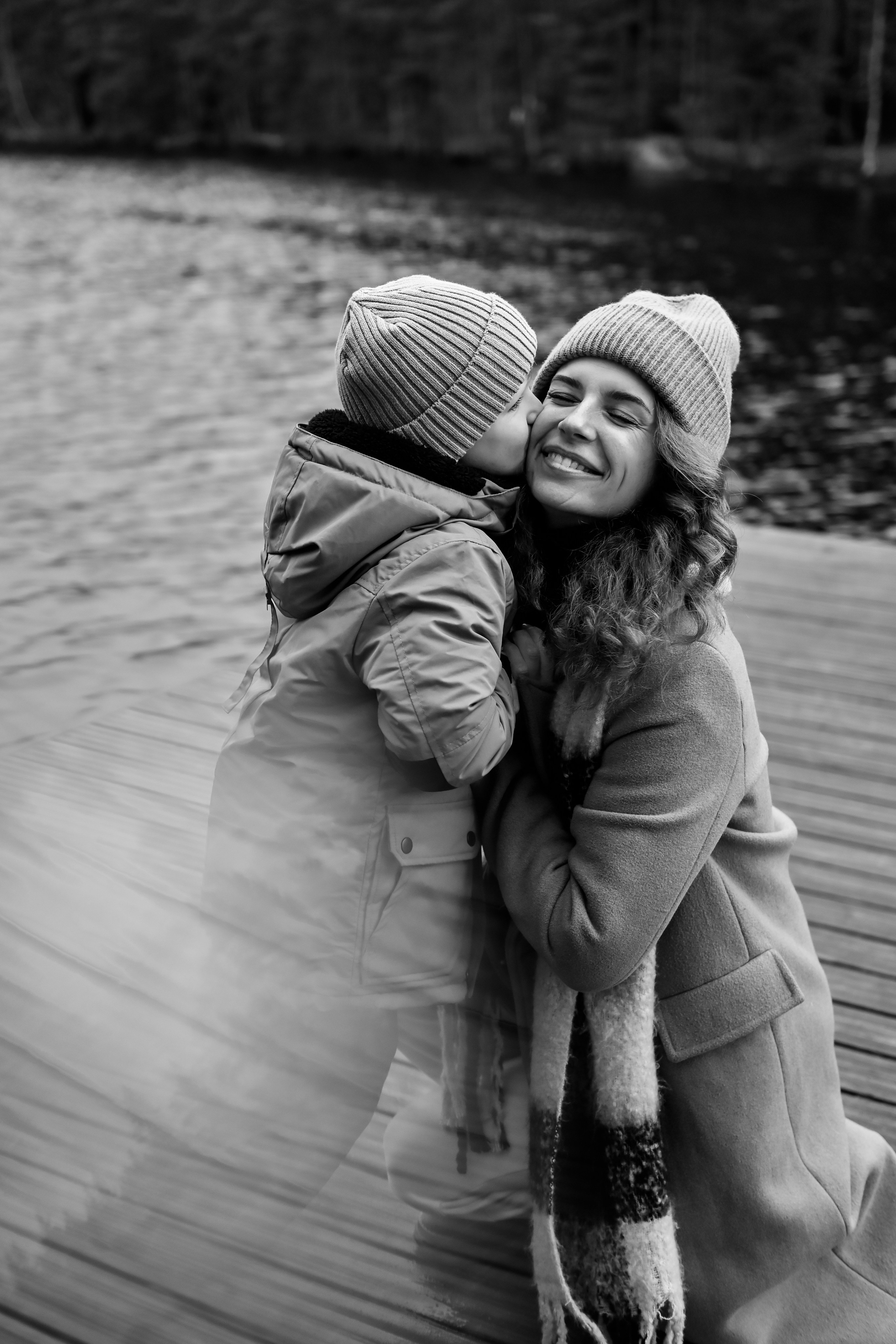 Пикник у озера. Детский и семейный фотограф в финляндии дина пулкка. контент фотограф