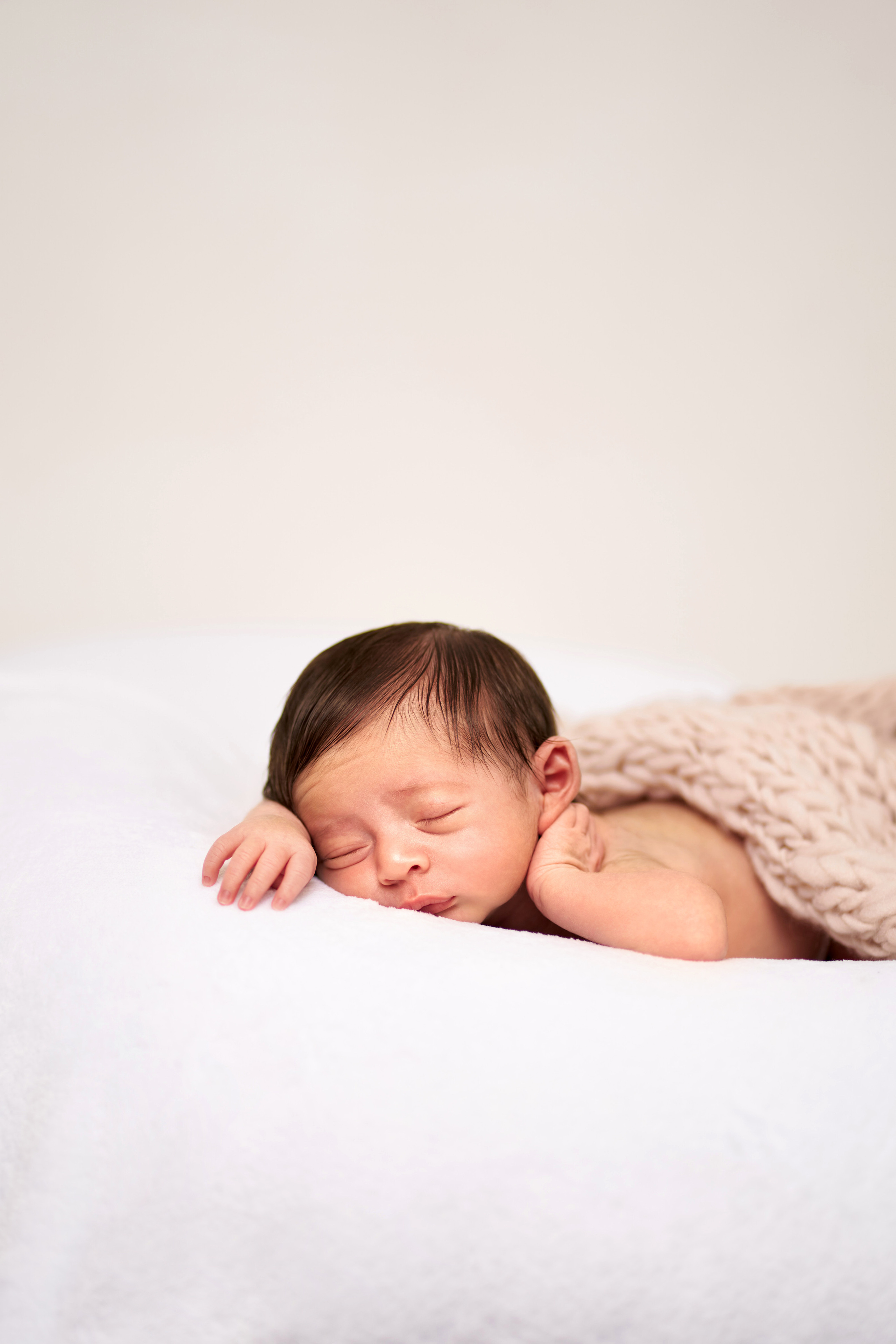 Alon — Newborn. צלם אלכס ברט בישראל