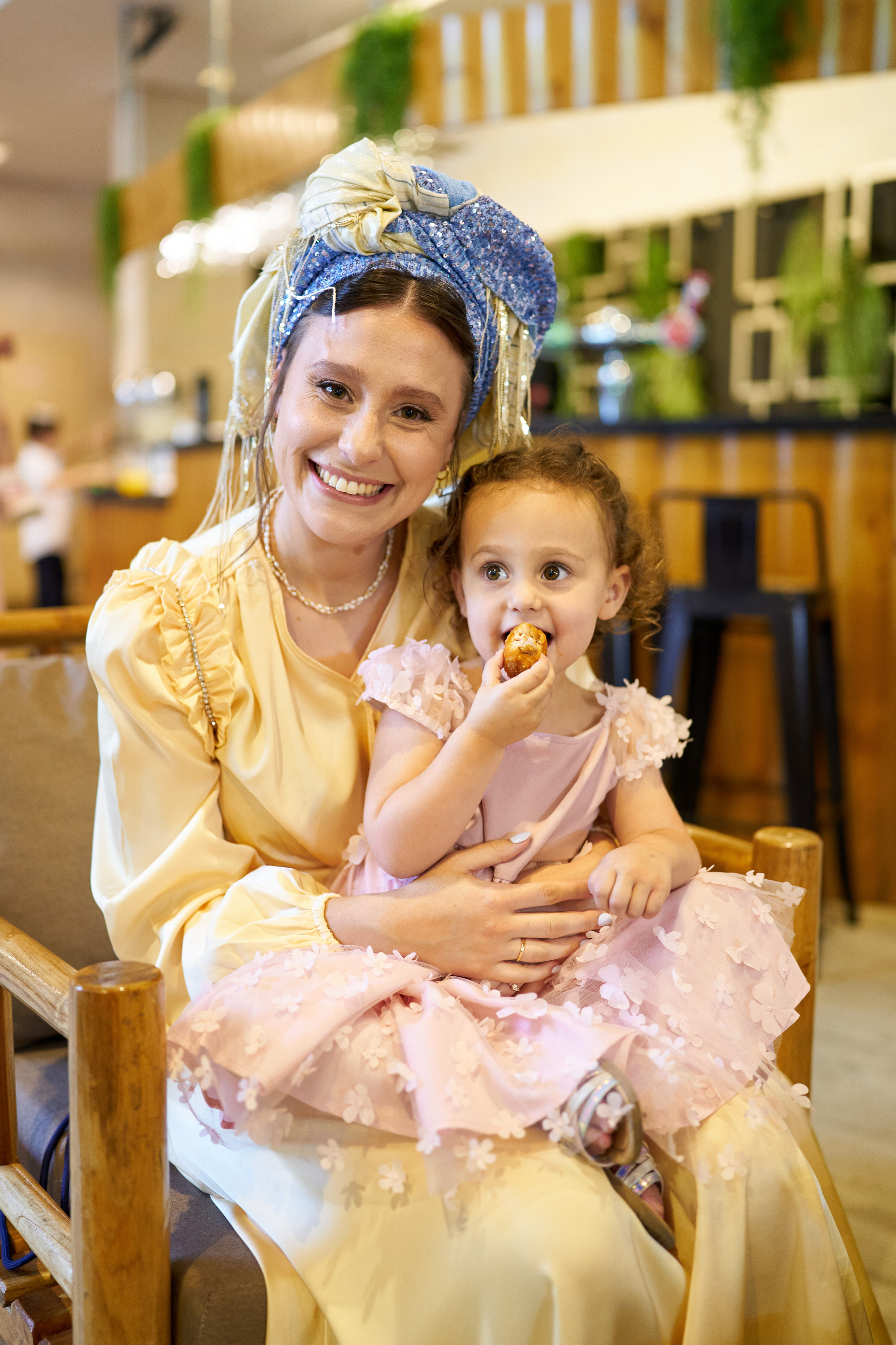 Nahamiya&Ariela. צלם אלכס ברט בישראל