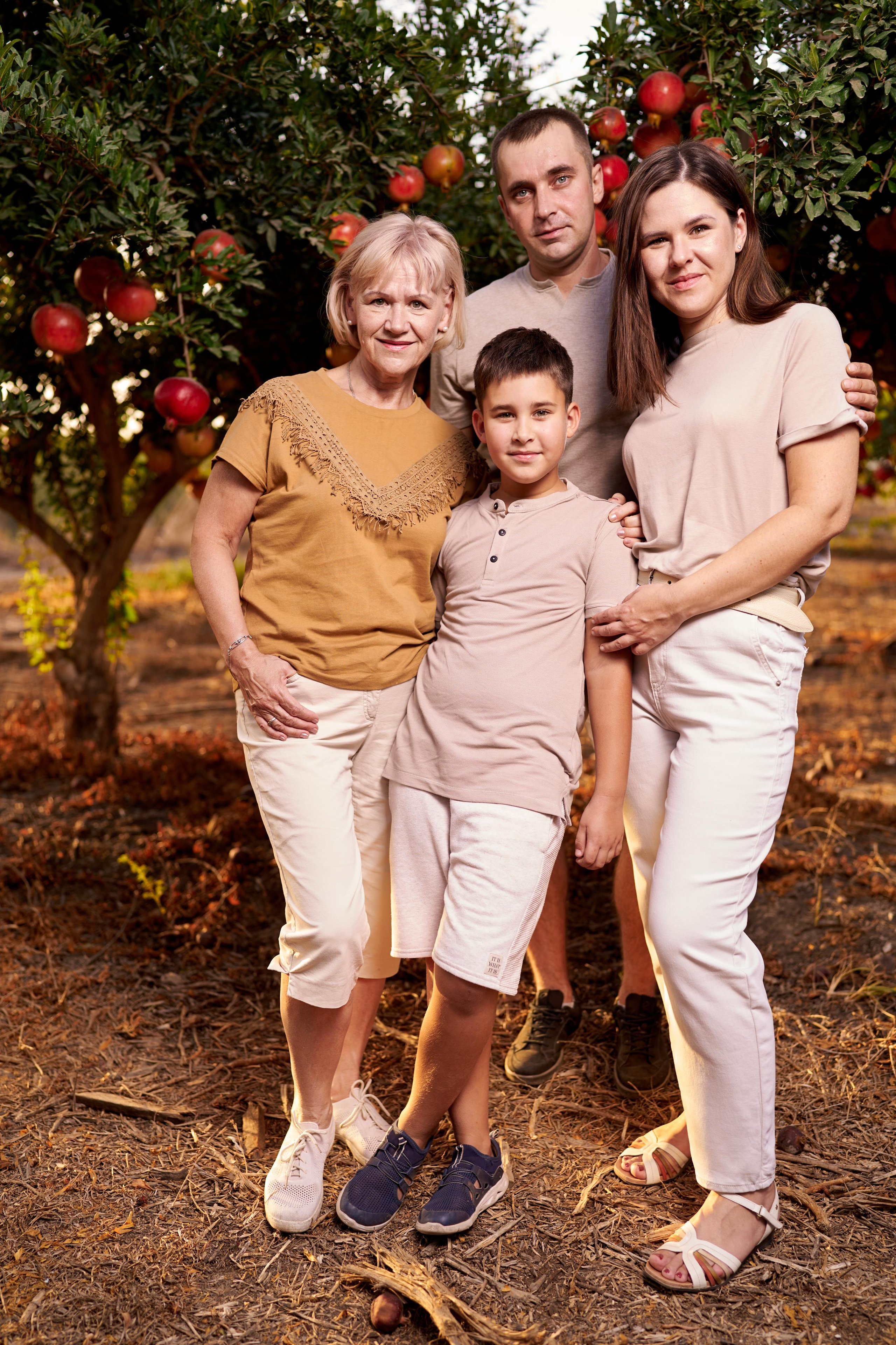 The Yanukovych family. צלם אלכס ברט בישראל