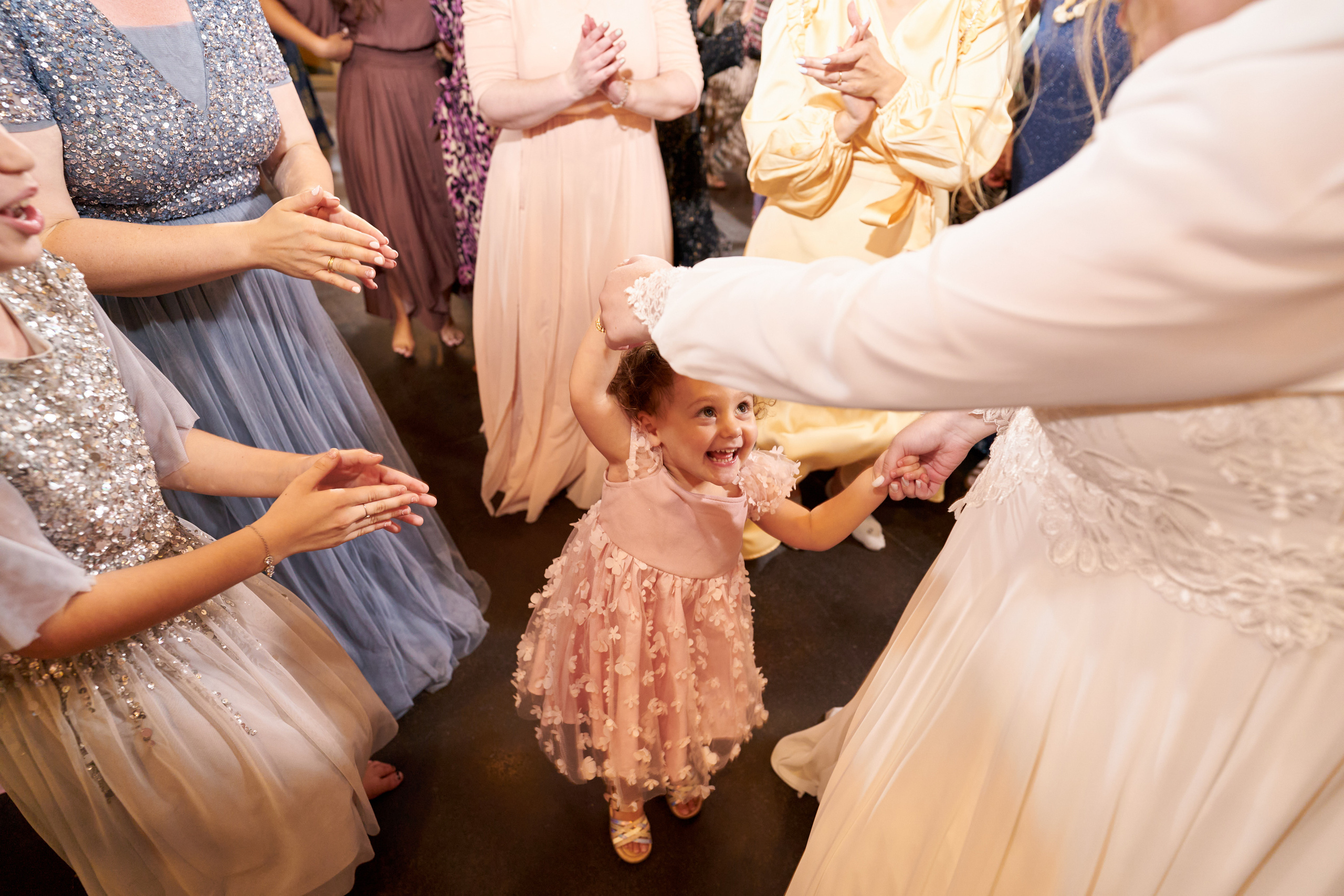 Nahamiya&Ariela. צלם אלכס ברט בישראל