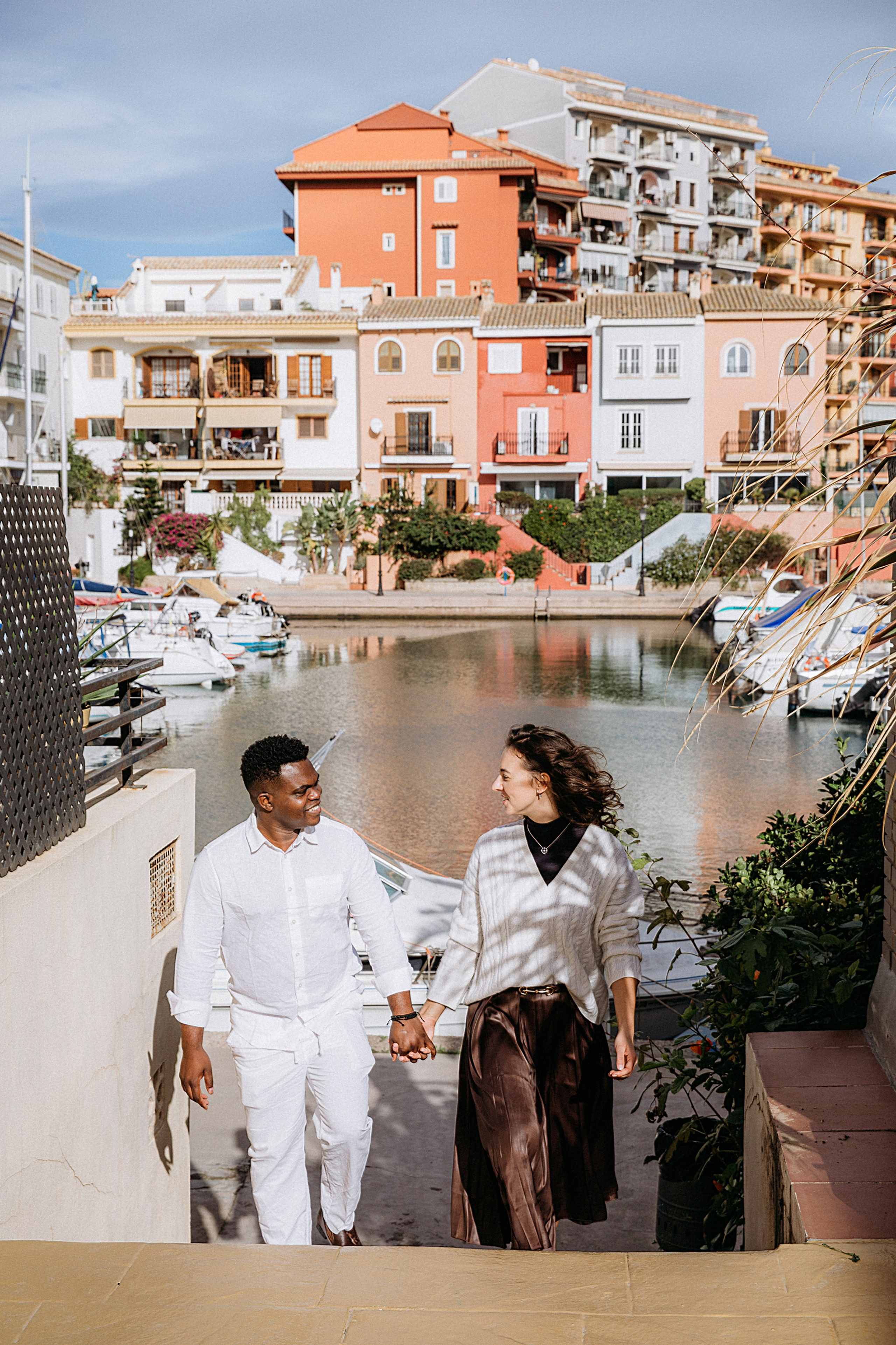 Love Story Photography by Julia Gnatenko | Romantic Photoshoots in Valencia, Alicante, Barcelona, Spain. Julia Gnatenko — Photographer Valencia, Alicante, Barcelona, Spain, Europe