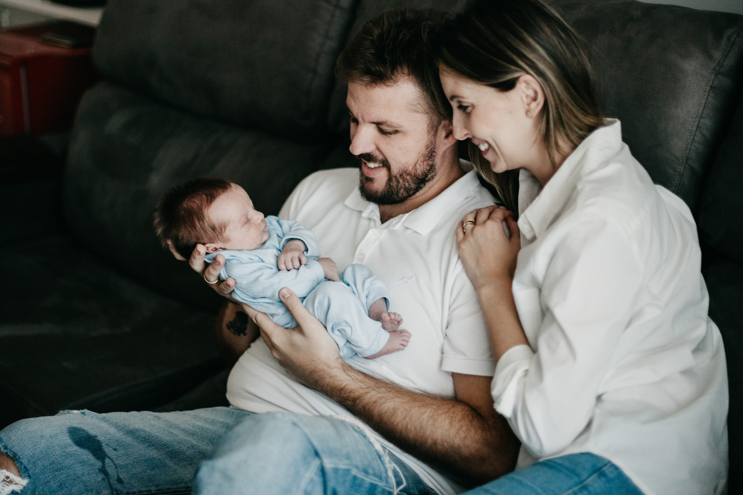 Bebê em casa. Fotógrafa de família