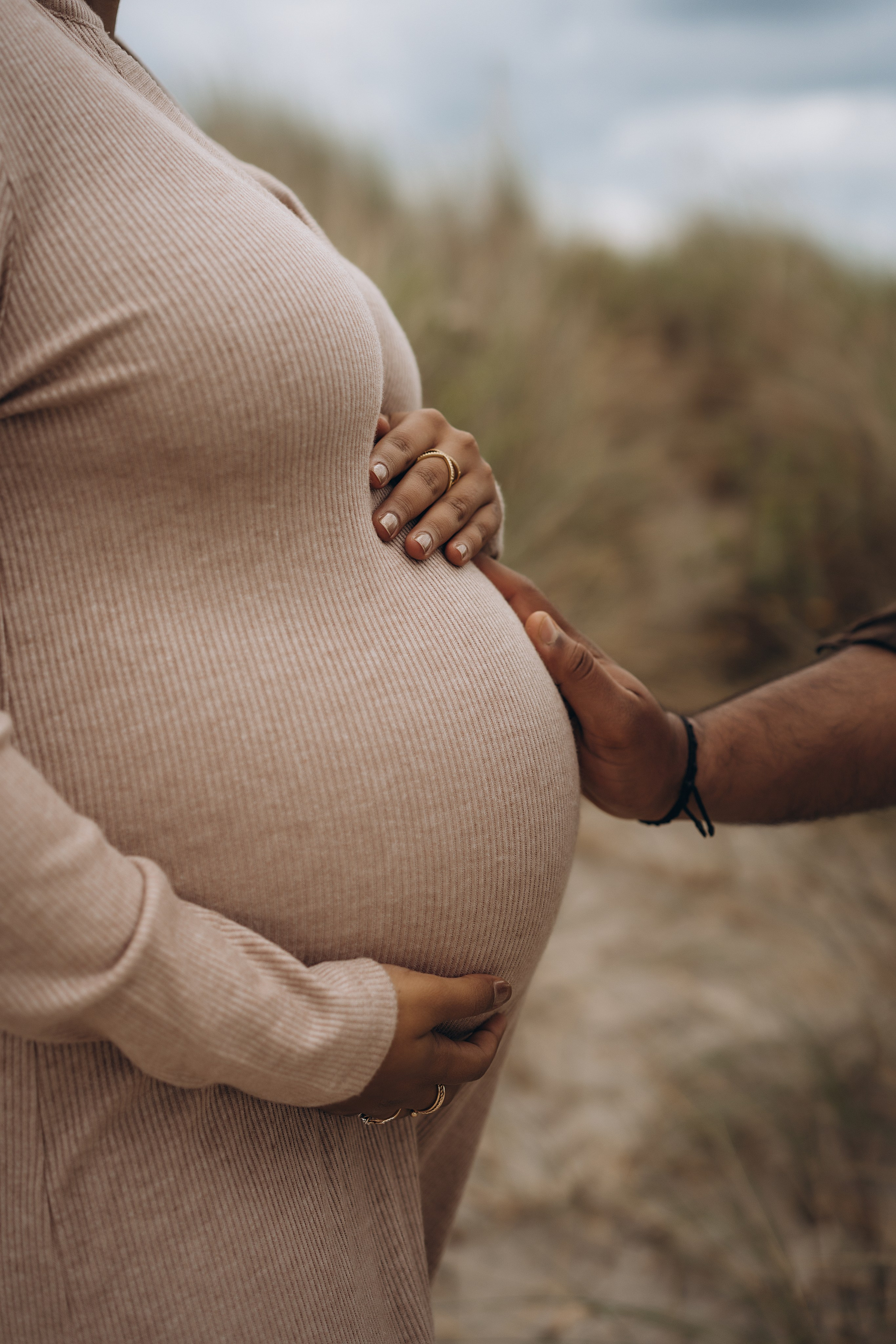 Meera: Bull island. Maternity/Love story/Wedding photographer