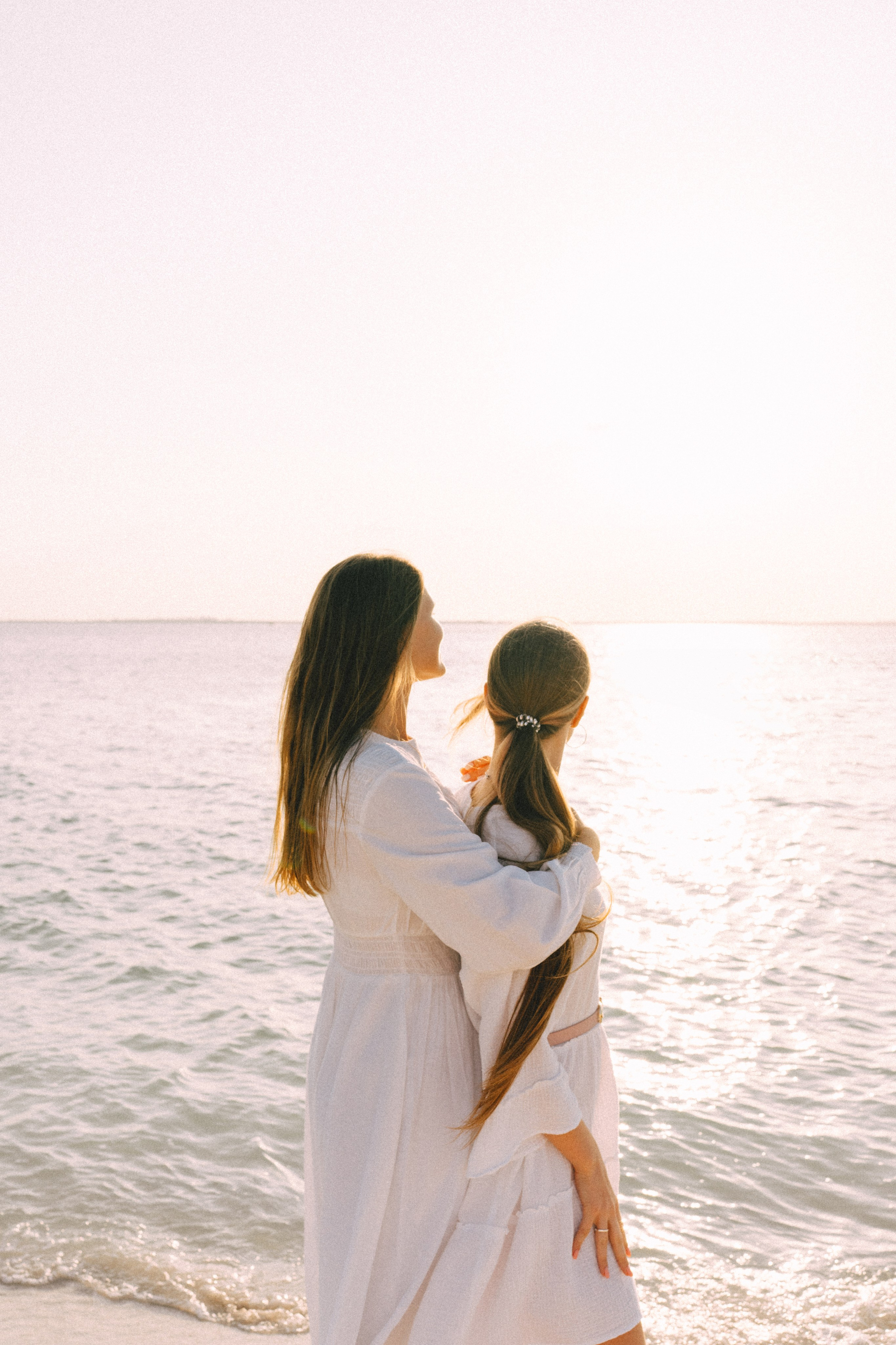 Ksenya’s Family at Hudayriyat island. Professional Photographer Abu Dhabi, Dubai — Yulia Ismoilova | 2025