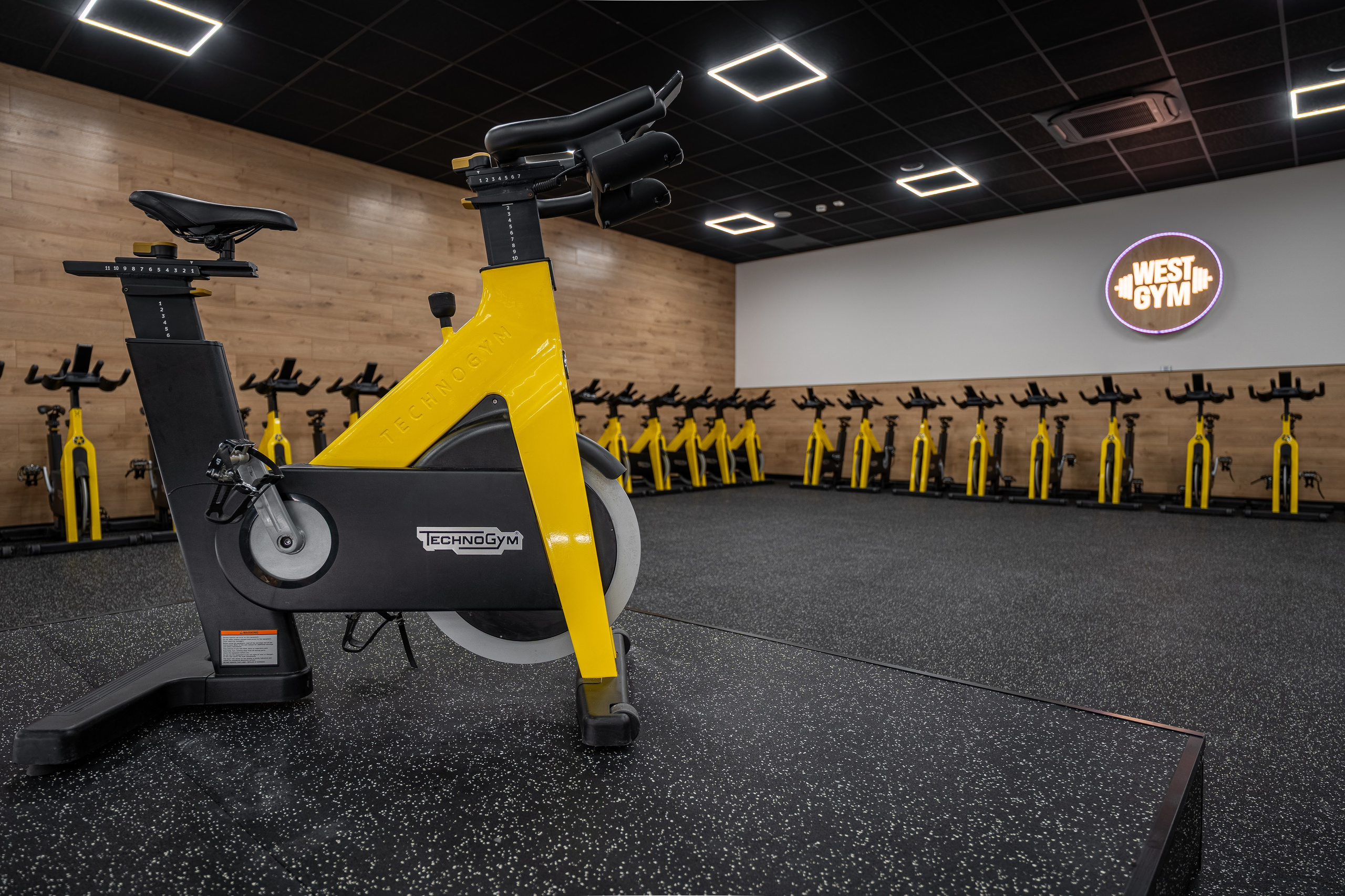 WEST GYM PARK MAXX. Професионален фотограф в Пловдив и областта