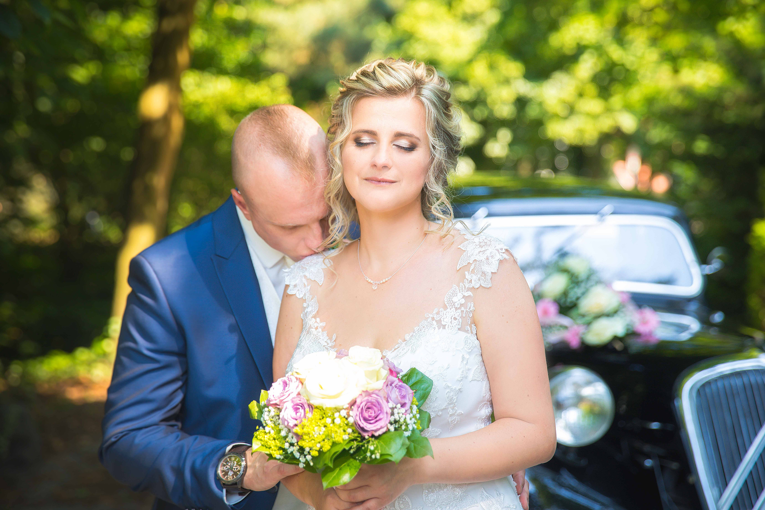 Kirchliche Trauung & Park Bad Oeynhausen. Hochzeitsfotografin in Gütersloh | Authentische Hochzeitsreportagen | TK Photographie