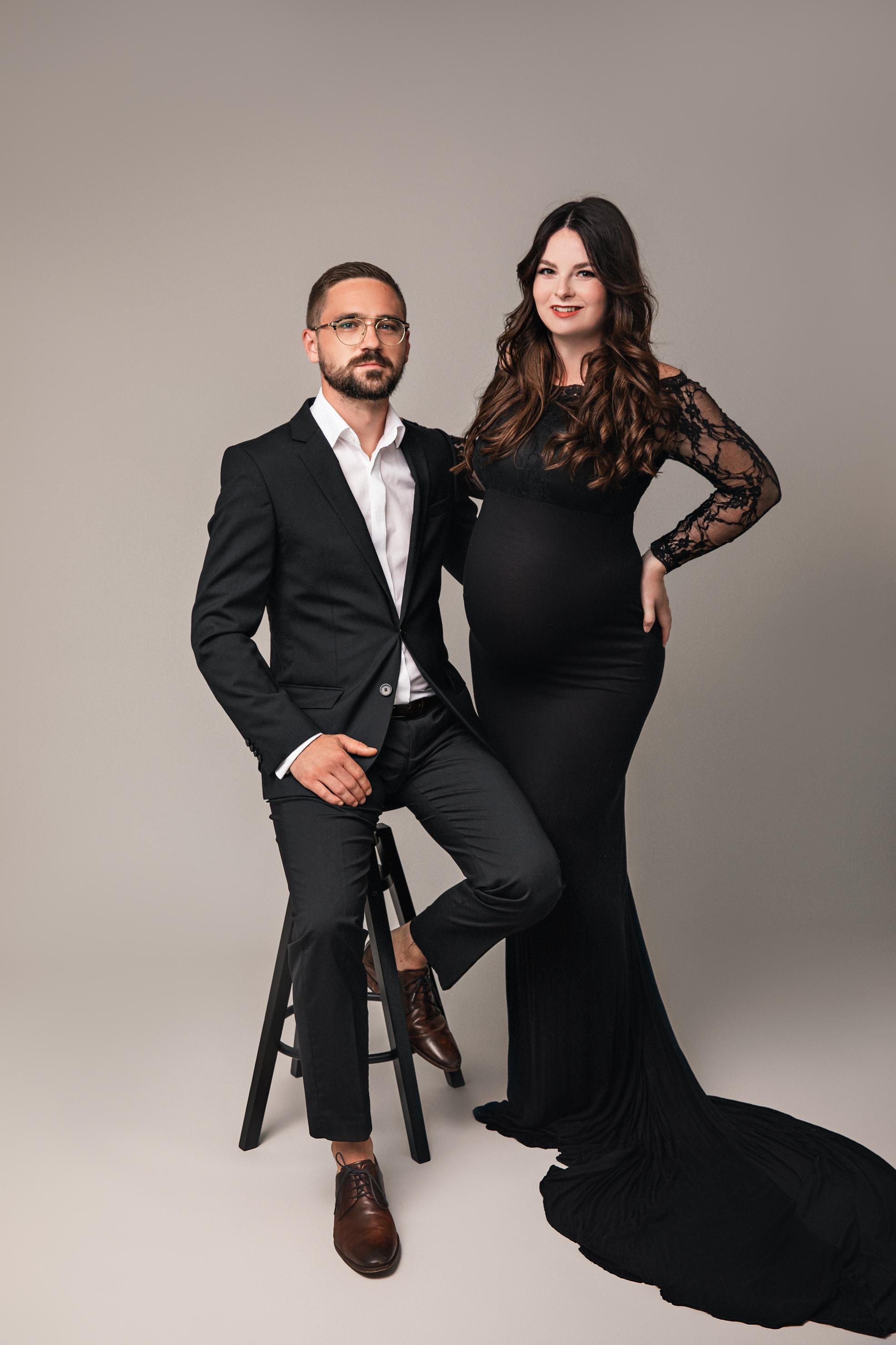 Babybauch Shooting im Fotostudio – Natürliche Babybauchfotos & Emotionale Momente. Hochzeitsfotografin in Gütersloh | Authentische Hochzeitsreportagen | TK Photographie