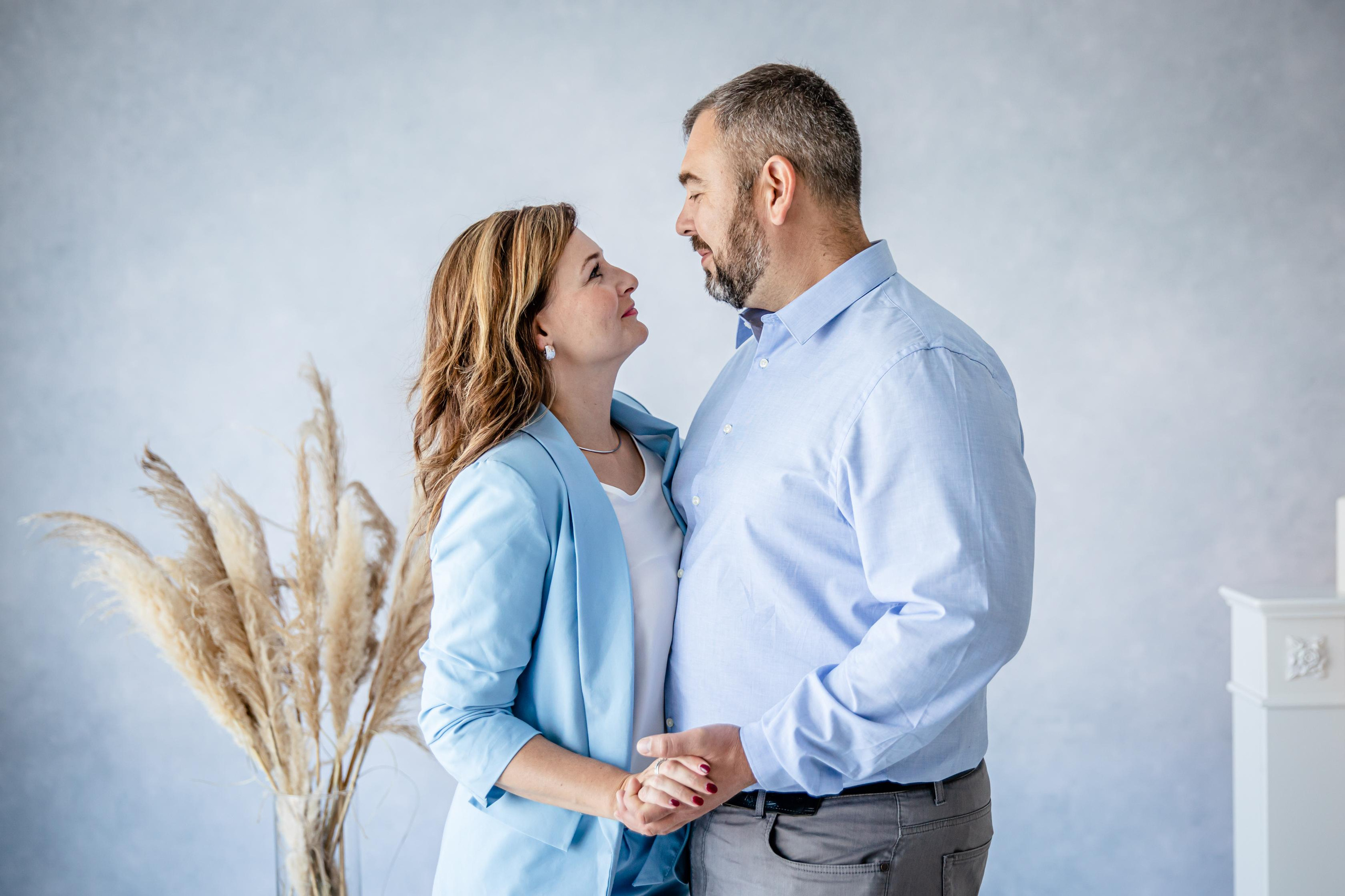 Familien Fotoshooting im Studio | Natürliche Familienfotografie Bielefeld. Hochzeitsfotografin in Gütersloh | Authentische Hochzeitsreportagen | TK Photographie