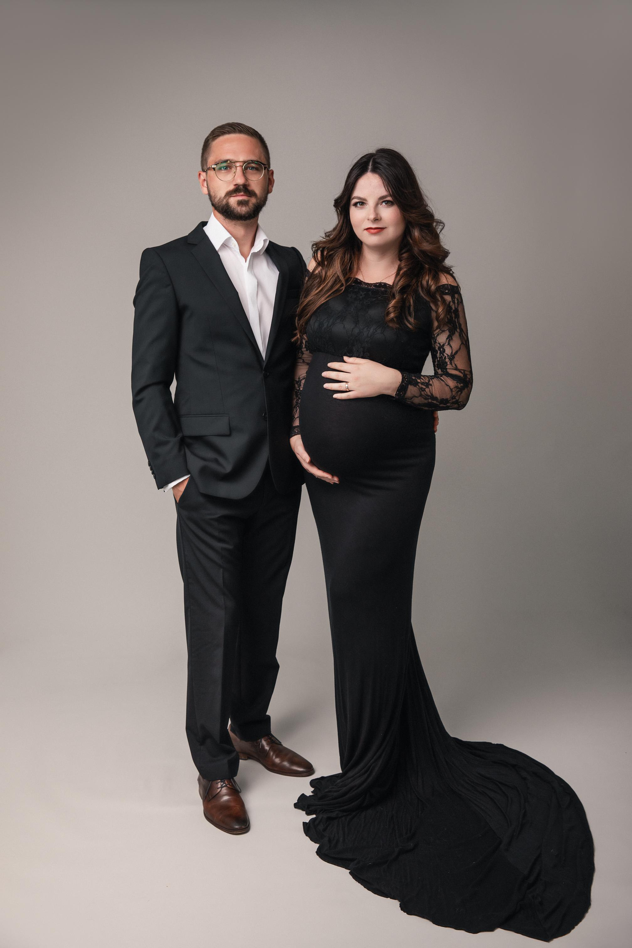 Babybauch Shooting im Fotostudio – Natürliche Babybauchfotos & Emotionale Momente. Hochzeitsfotografin in Gütersloh | Authentische Hochzeitsreportagen | TK Photographie