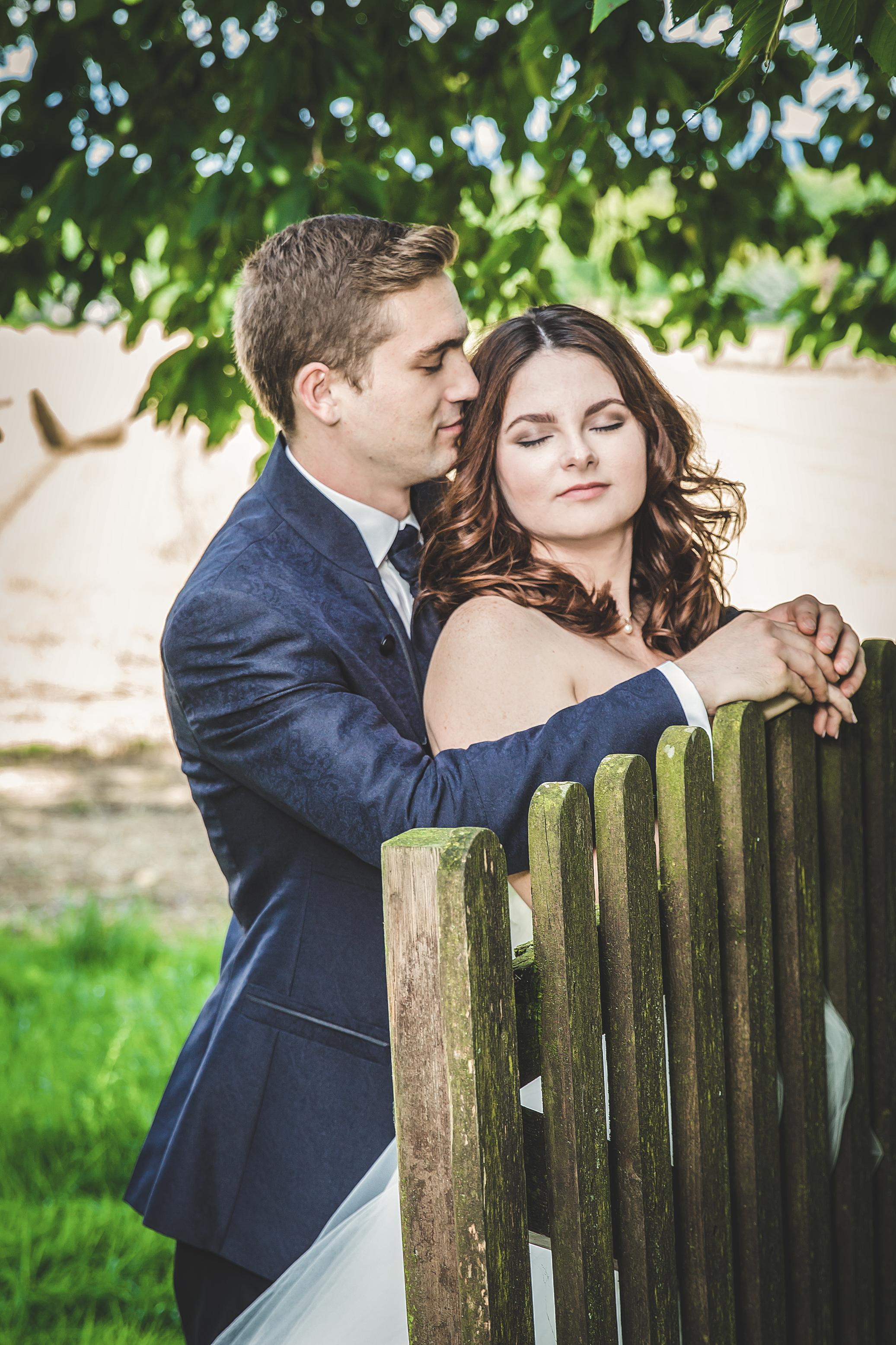 Hochzeit auf dem Bauernhof Bielefeld – Natürliche Hochzeitsfotos & Emotionale Reportagen. Hochzeitsfotografin in Gütersloh | Authentische Hochzeitsreportagen | TK Photographie