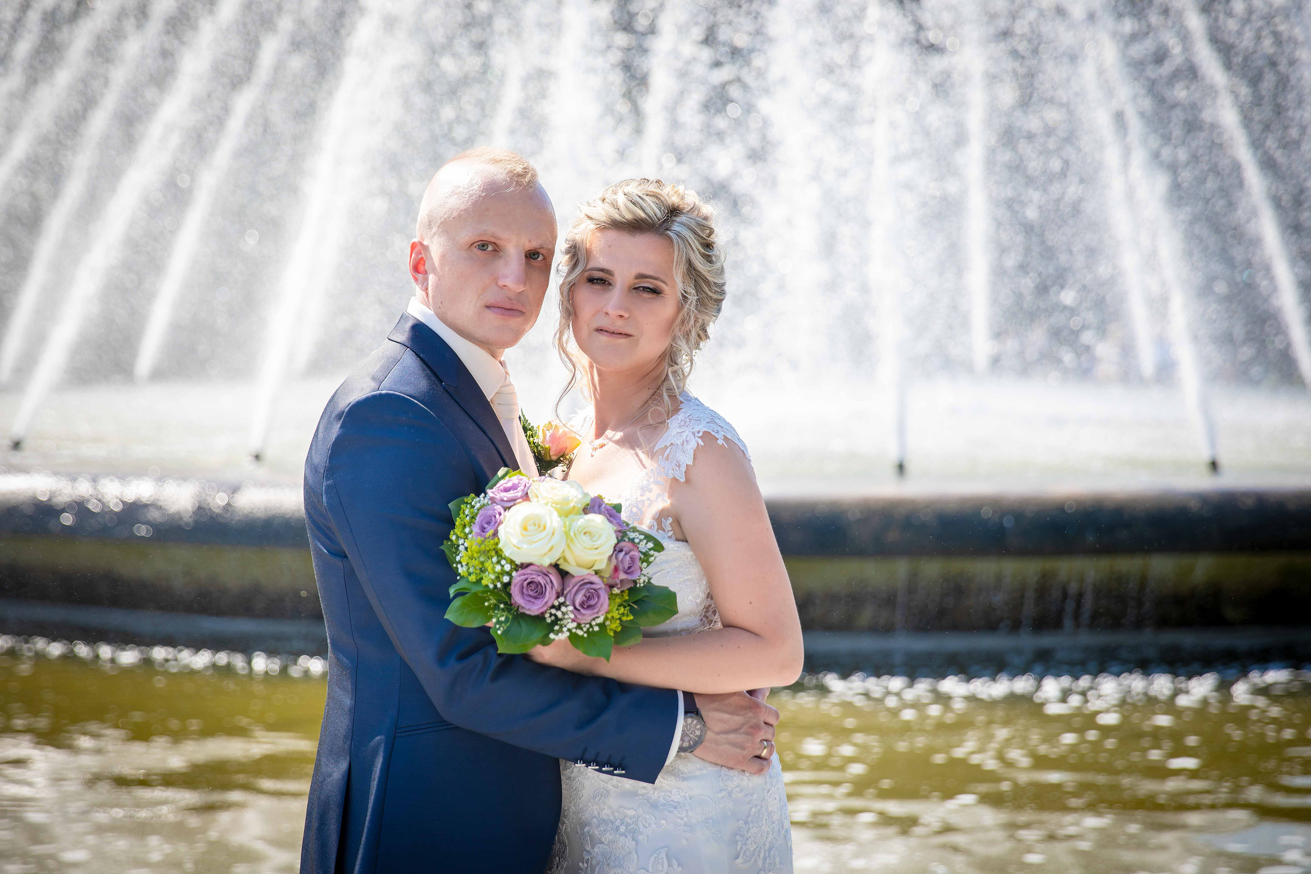 Kirchliche Trauung & Park Bad Oeynhausen. Hochzeitsfotografin in Gütersloh | Authentische Hochzeitsreportagen | TK Photographie