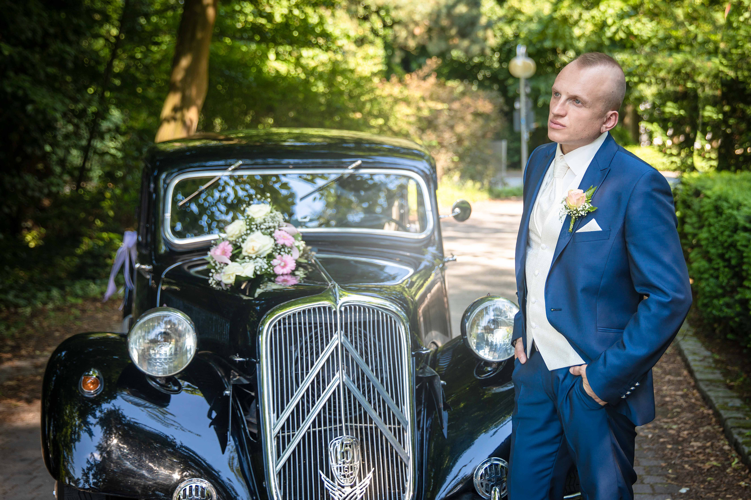 Kirchliche Trauung & Park Bad Oeynhausen. Hochzeitsfotografin in Gütersloh | Authentische Hochzeitsreportagen | TK Photographie