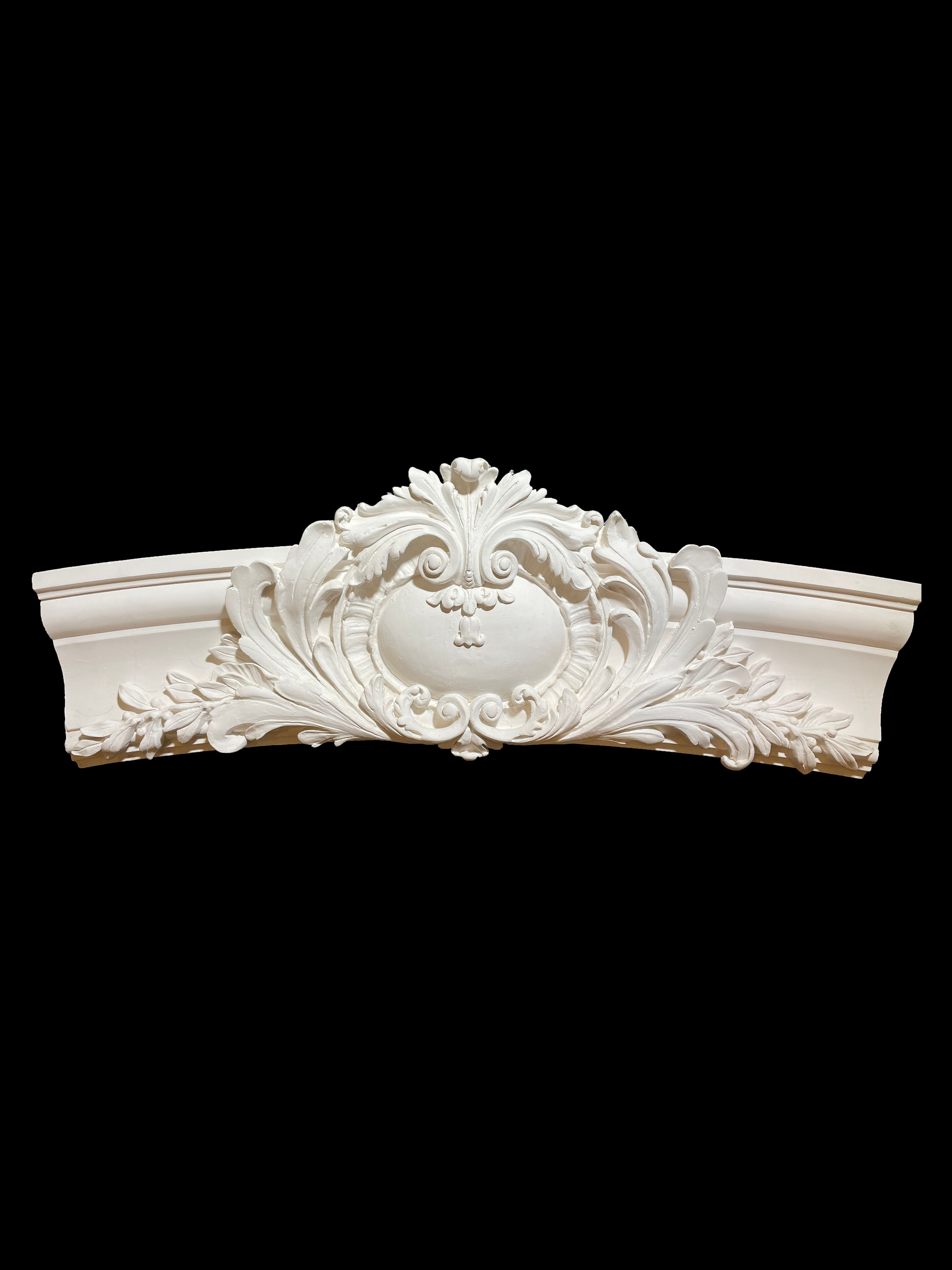 Cartouche Centerpiece. Plaster molding
