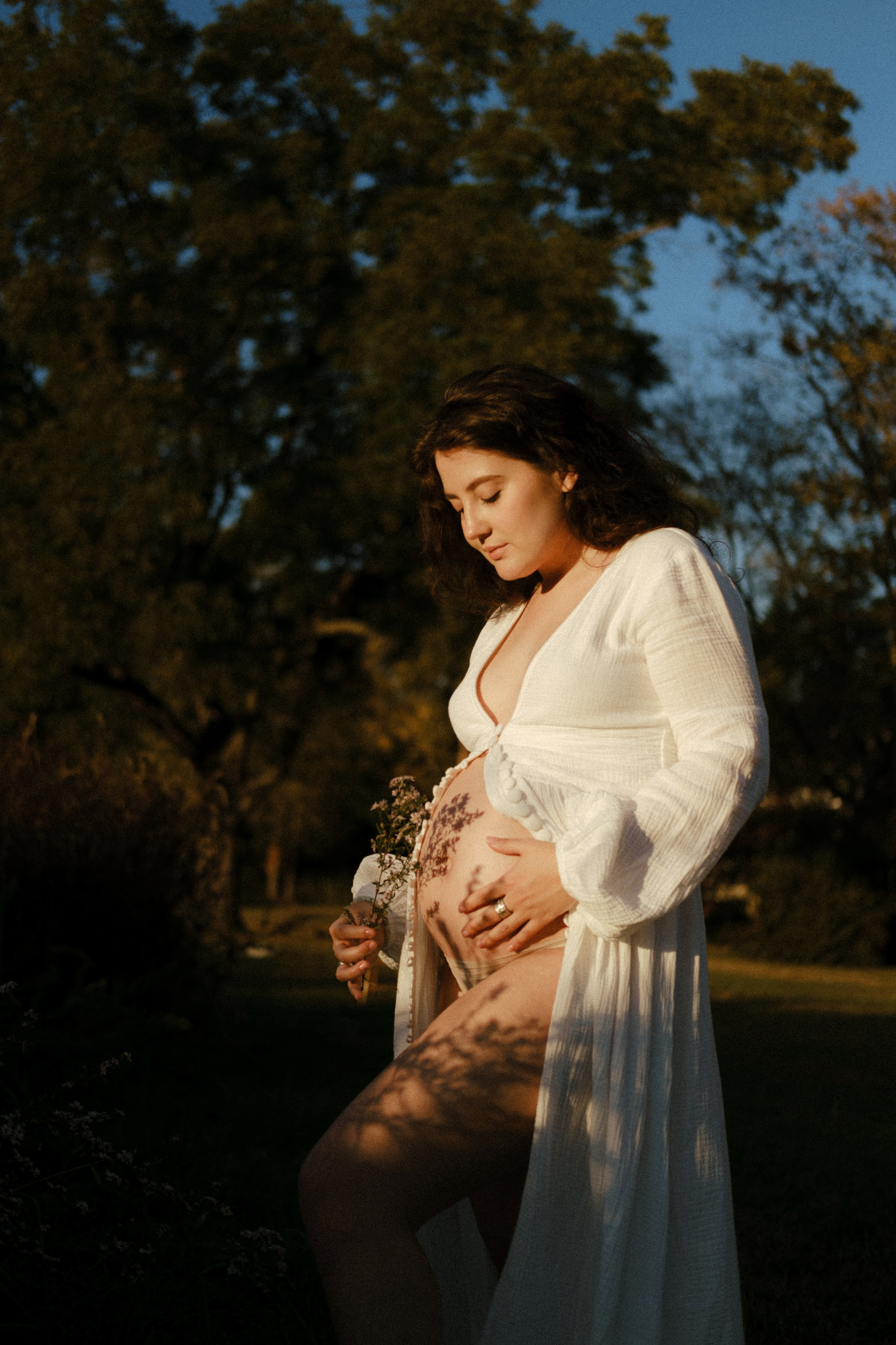 Maternity Photography Portfolio | Artistically capturing pregnancy in Richmond, VA. Family Photographer Anna Dobrovolskaia | Richmond, VA