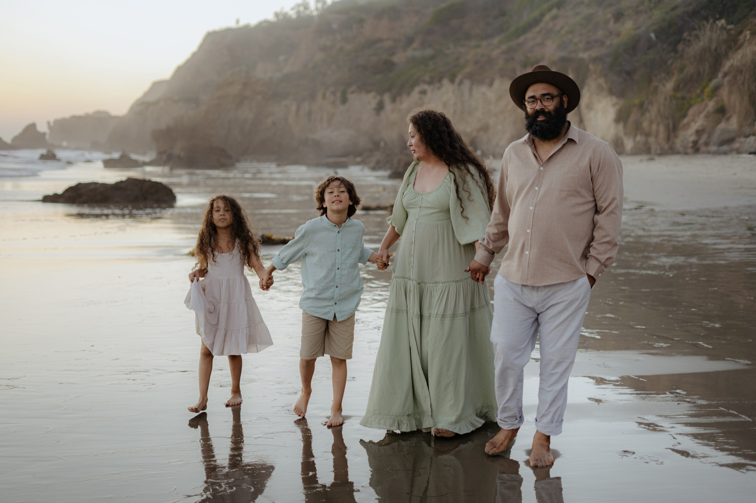 Family photoshoot. Orange County Wedding Photographer & Videographer | Candid & Timeless Wedding Photo + Video | Italiantsev