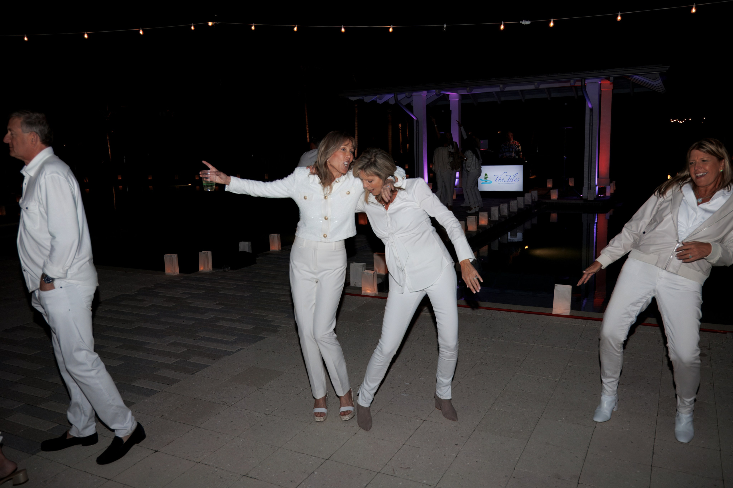 The Isles White Party. Out and About 239