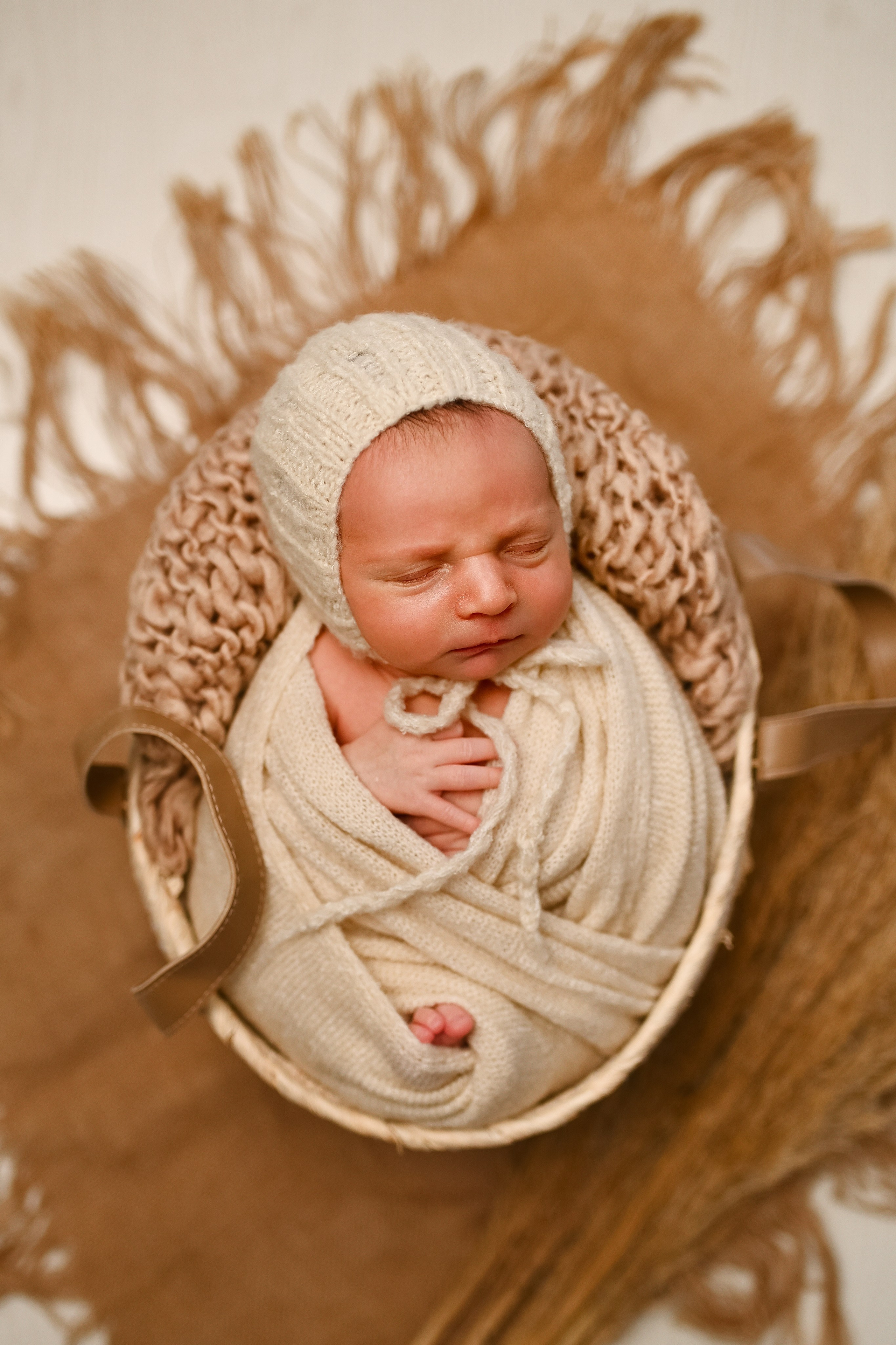 Επαγγελματική φωτογράφιση νεογέννητου στη Ρόδο. Φωτογράφος νεογέννητων στη Ρόδο. Φωτογράφιση εγκυμοσύνης