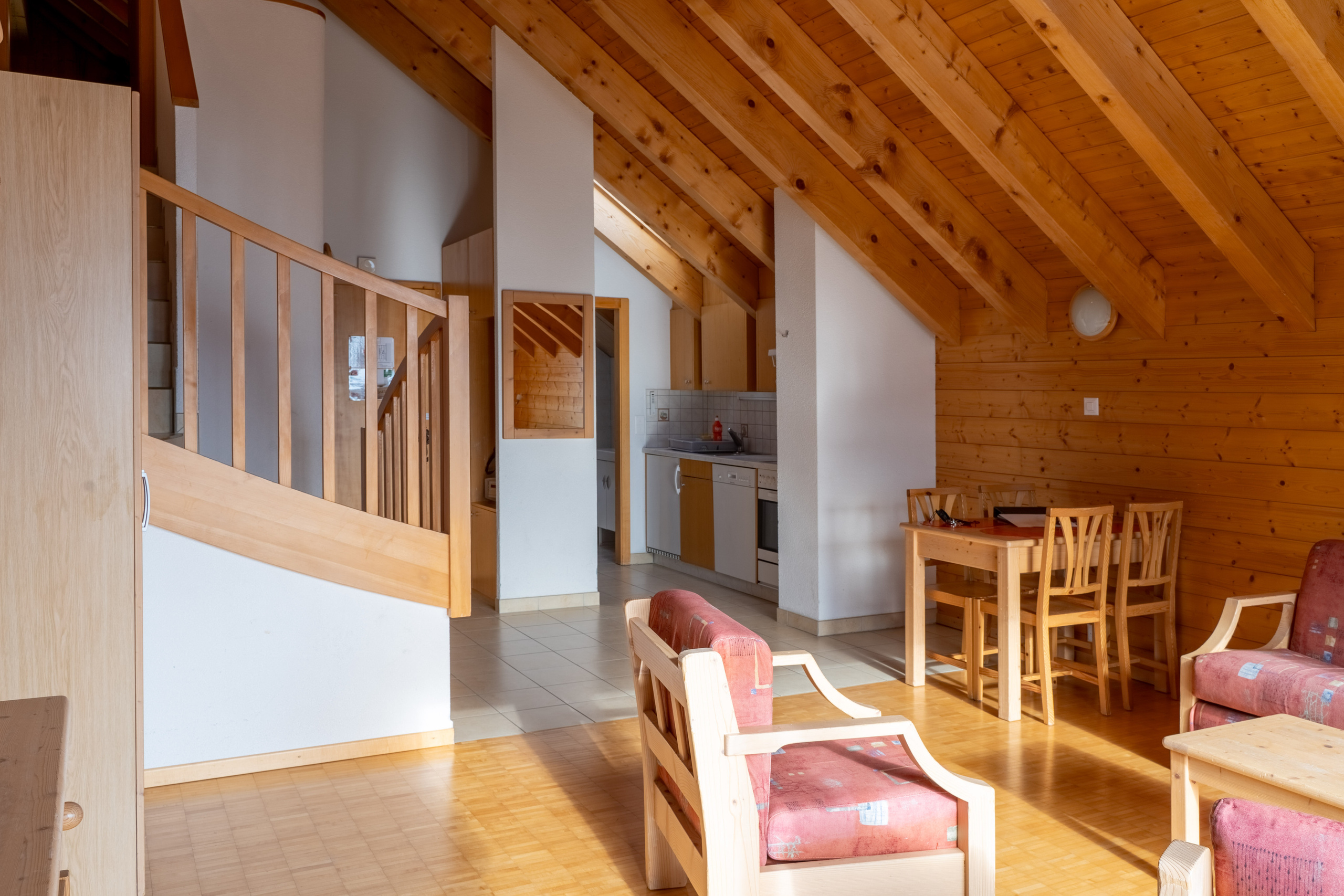 Les Bains d’Ovronnaz — Switzerland. Photo & Videos