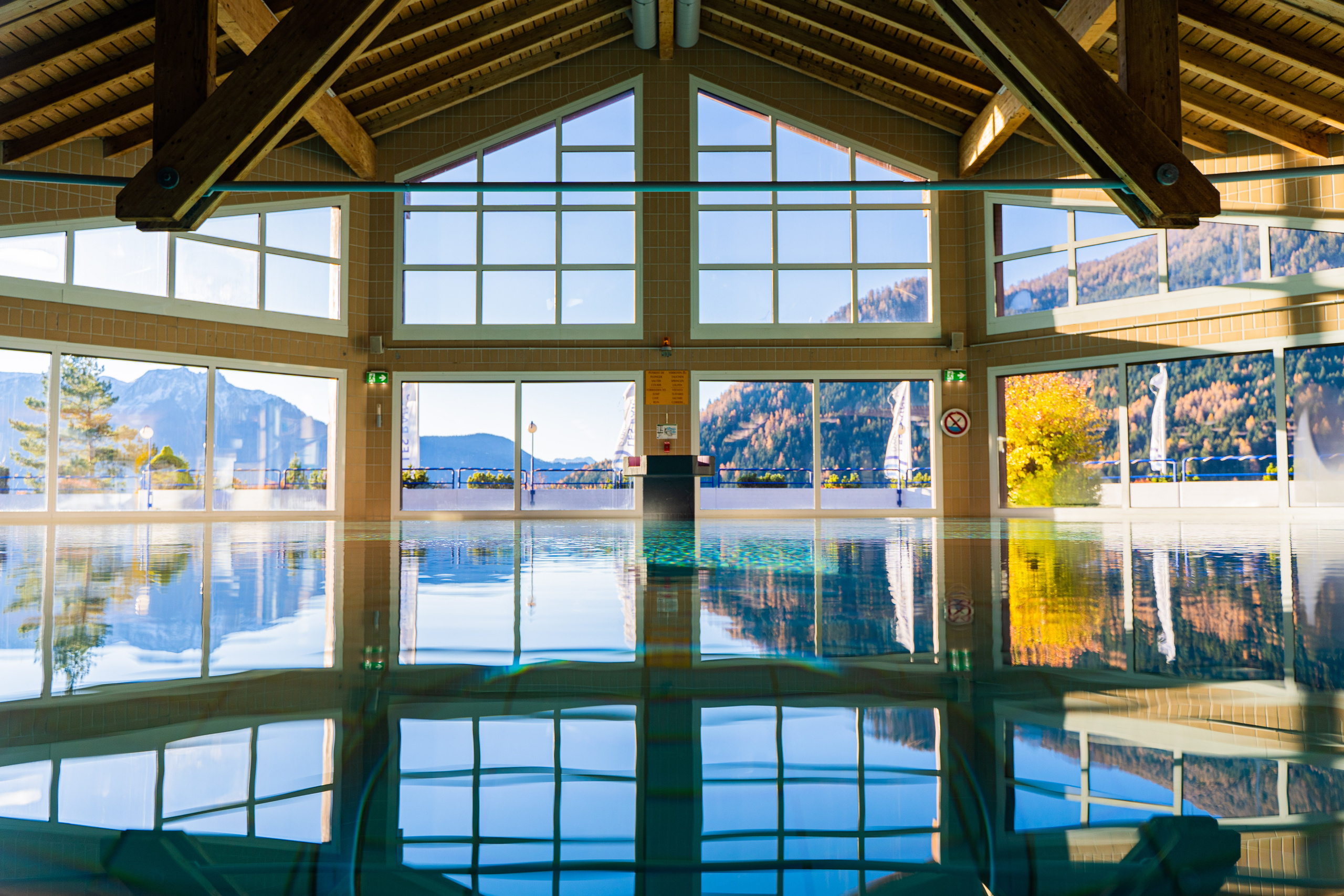 Les Bains d’Ovronnaz — Switzerland. Photo & Videos