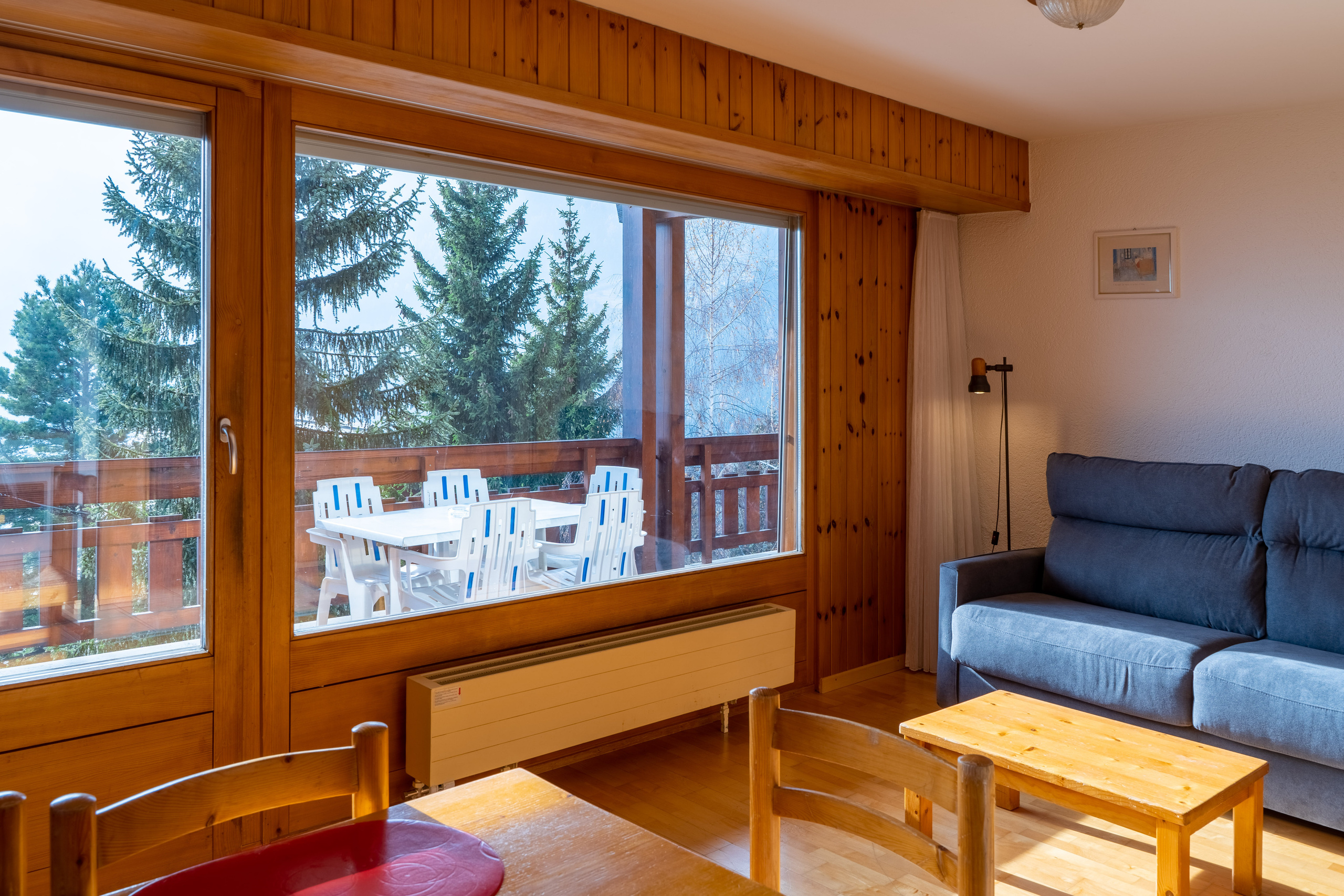 Les Bains d’Ovronnaz — Switzerland. Photo & Videos