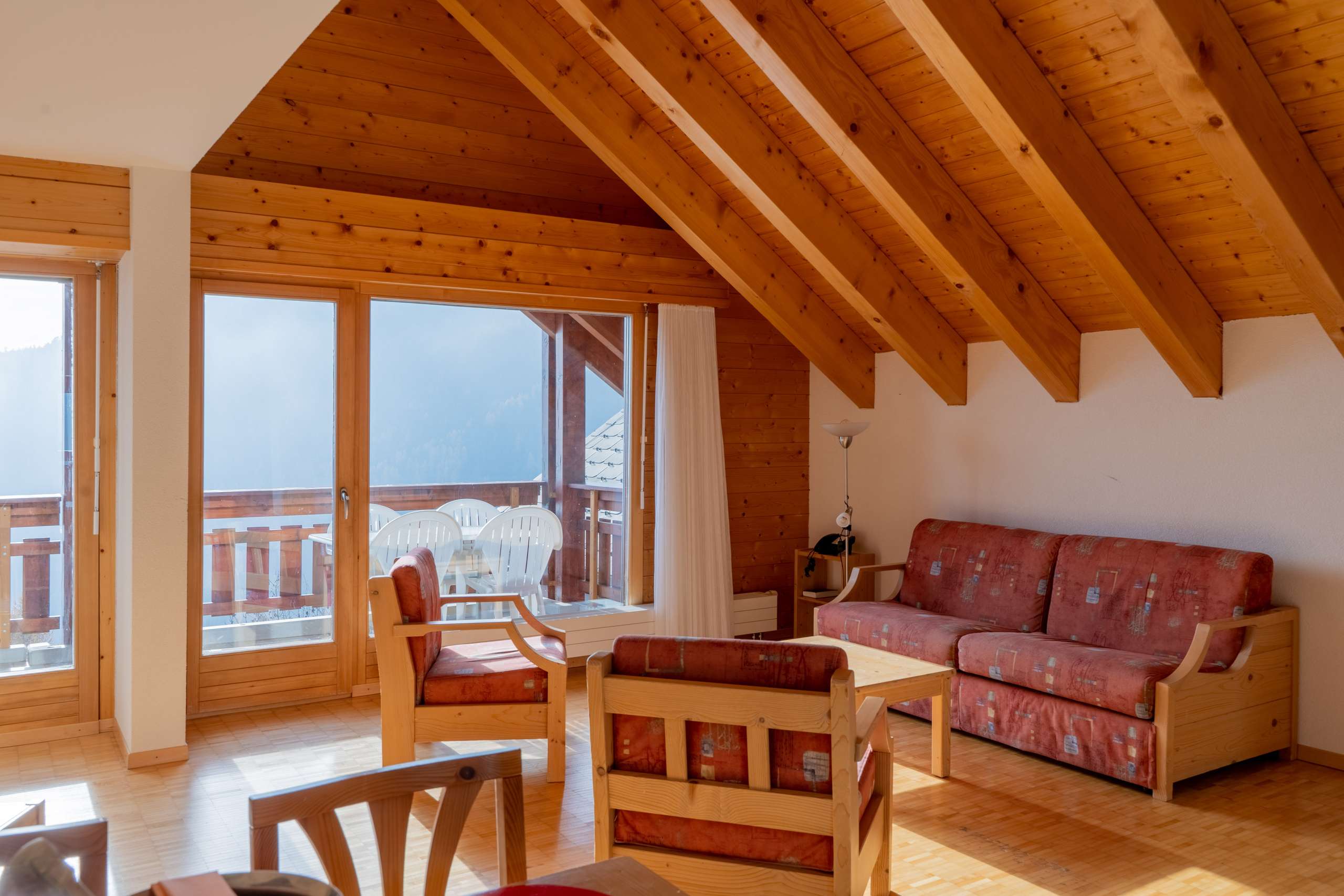 Les Bains d’Ovronnaz — Switzerland. Photo & Videos