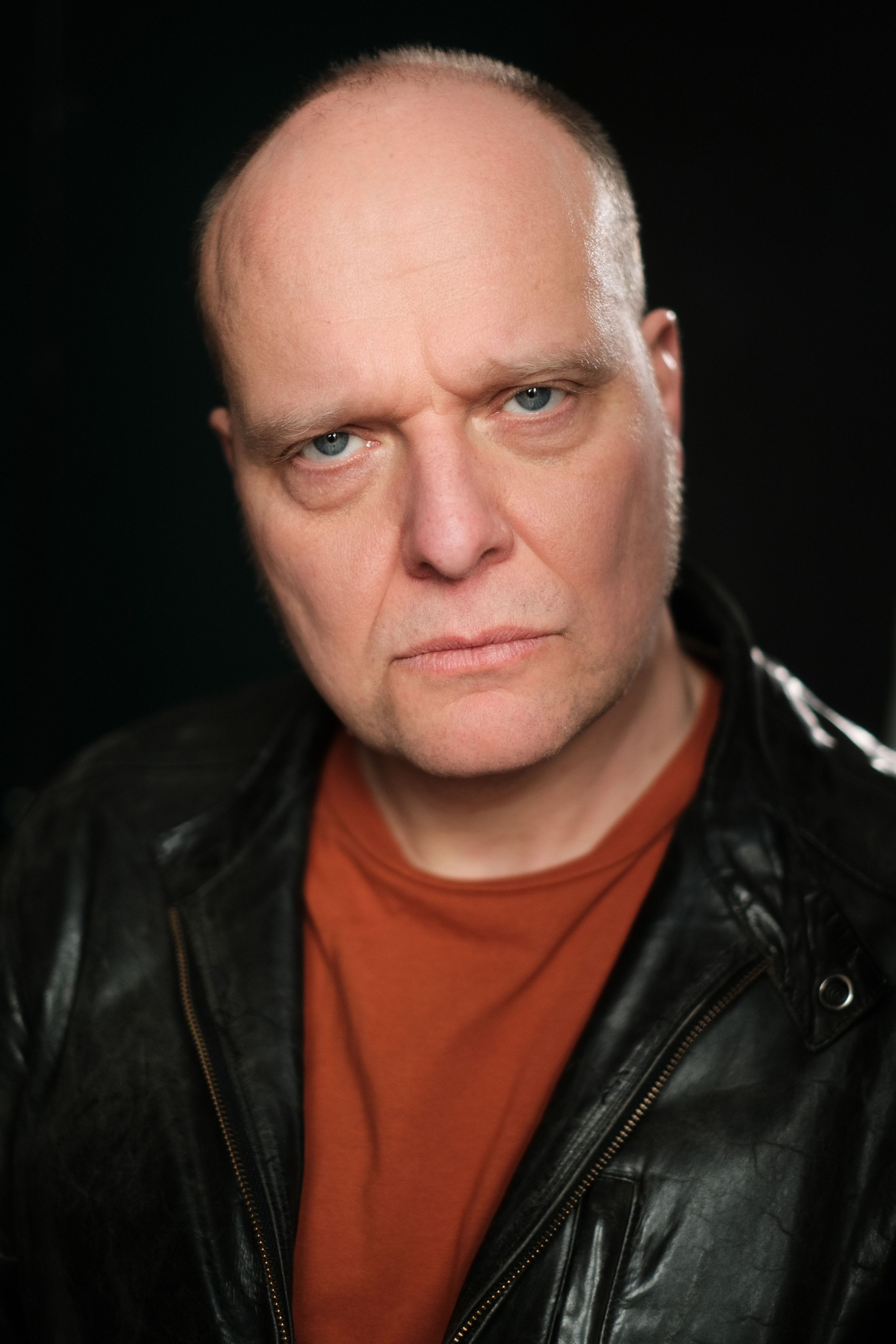 Karsten Kassi Wolf. Schauspielerfotos Berlin | Headshots & Casting-Videos – Acting Photography