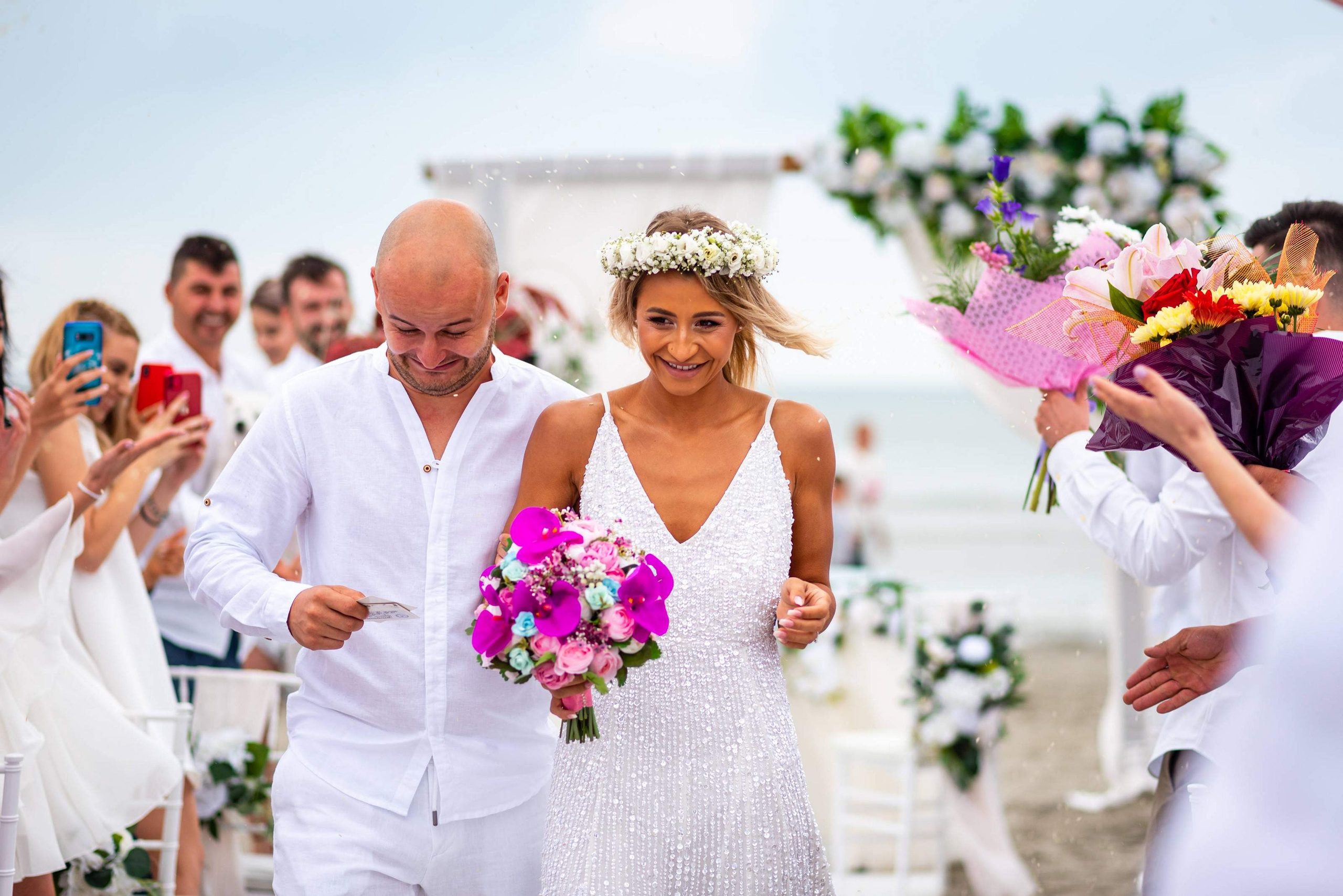 Cununie civila pe plaja Oneiro