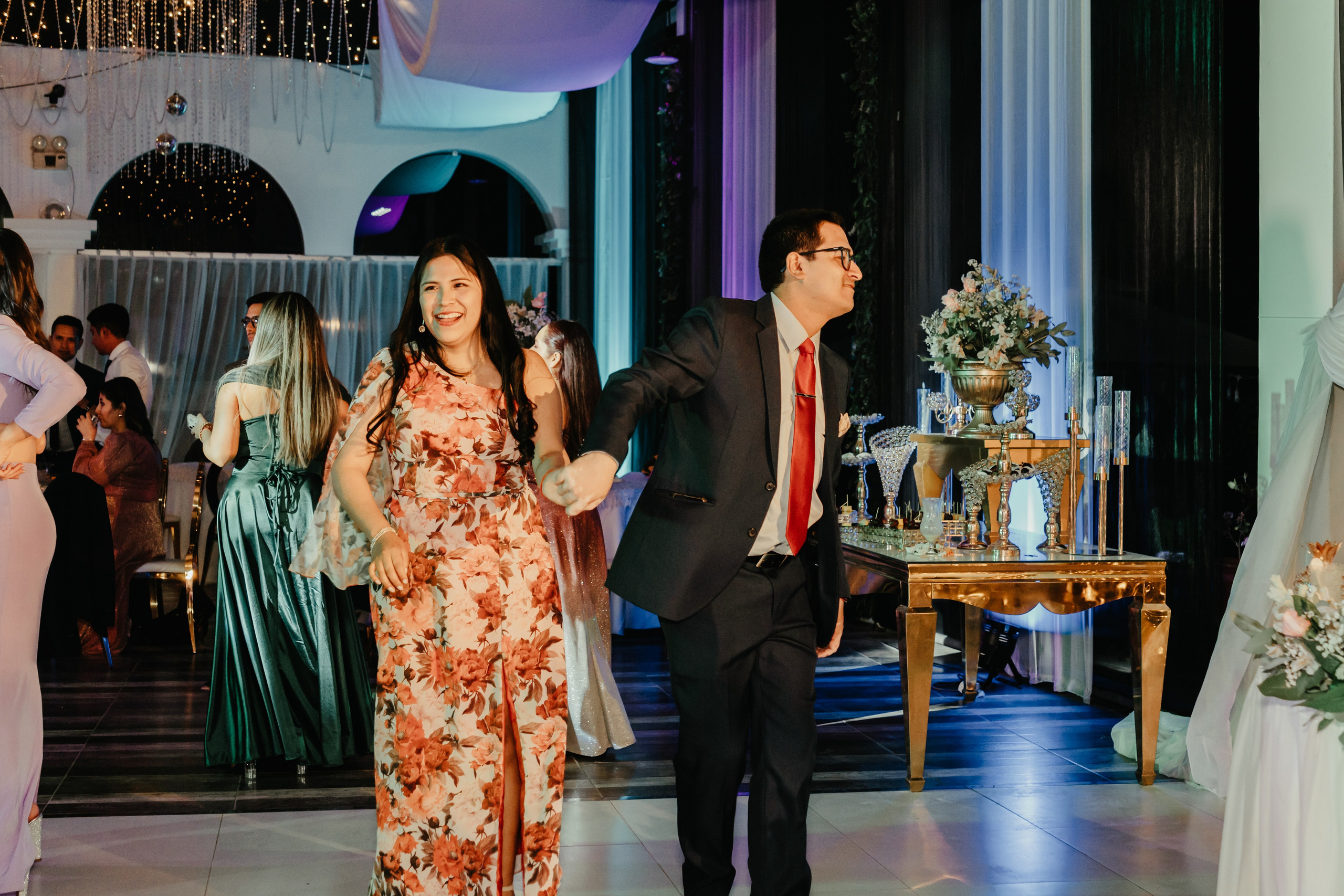 VANIA + LUIS BODA CIVIL. Studio KVTA | Fotografía y Video de Bodas en Arequipa