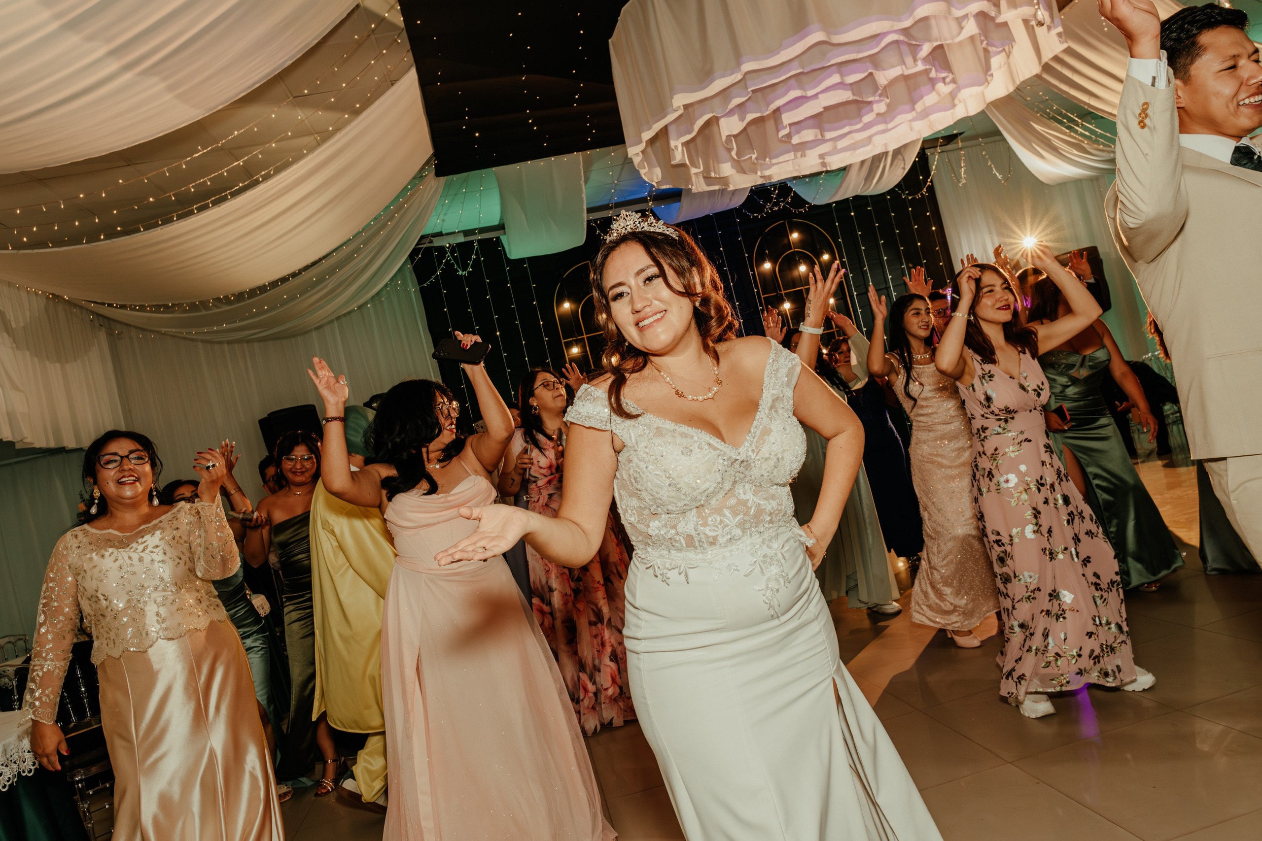 ANGIE + MANUEL BODA RELIGIOSA. Studio KVTA | Fotografía y Video de Bodas en Arequipa