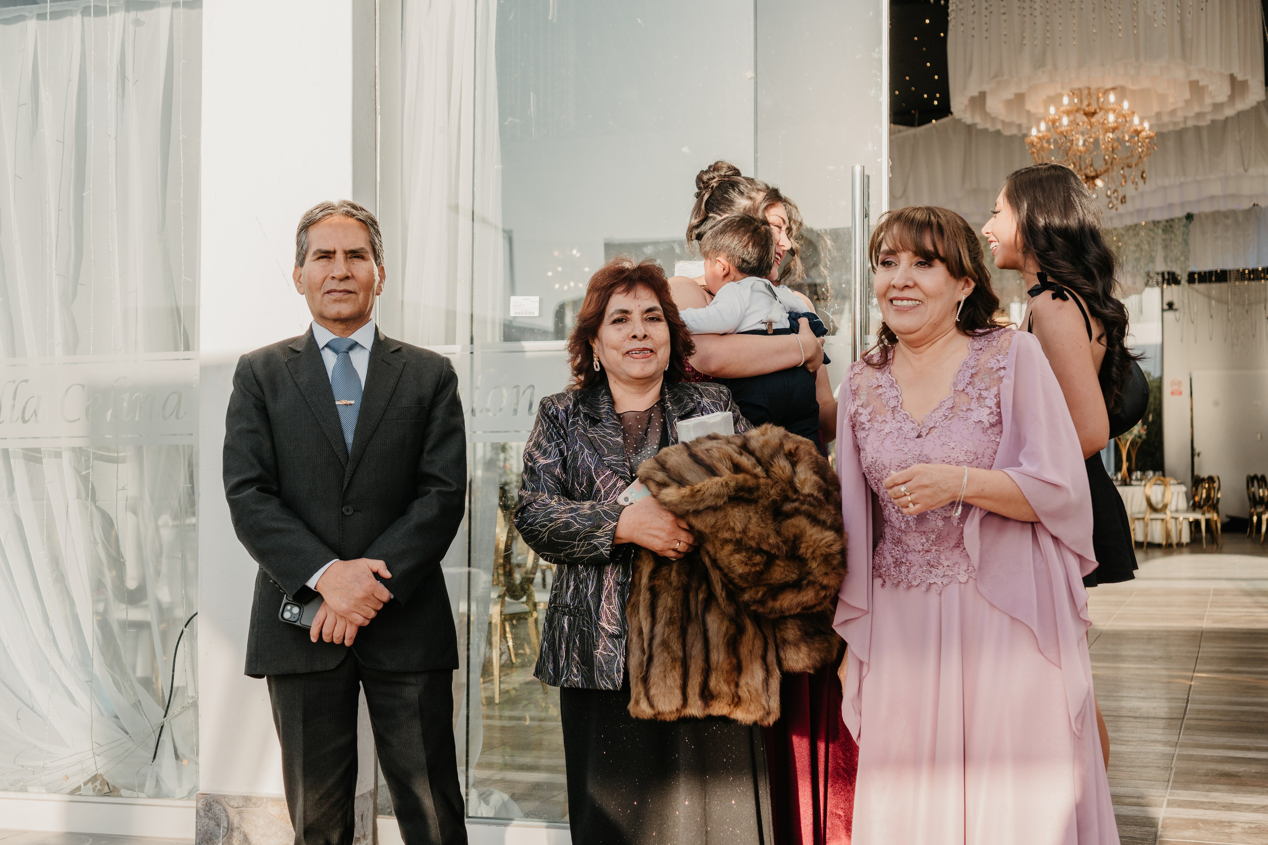 VANIA + LUIS BODA CIVIL. Studio KVTA | Fotografía y Video de Bodas en Arequipa