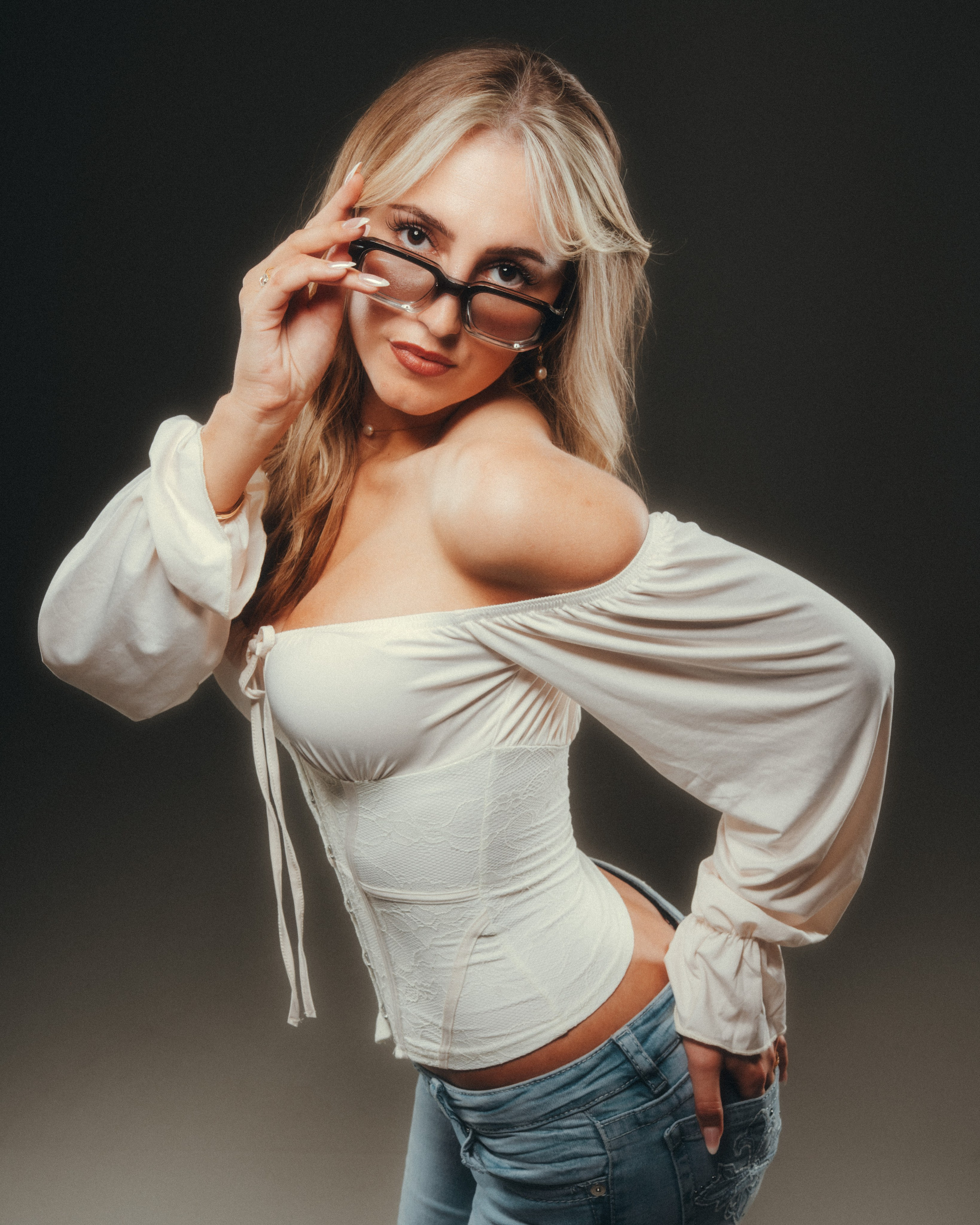 PHOTOSHOOTS. Hi, welcome!