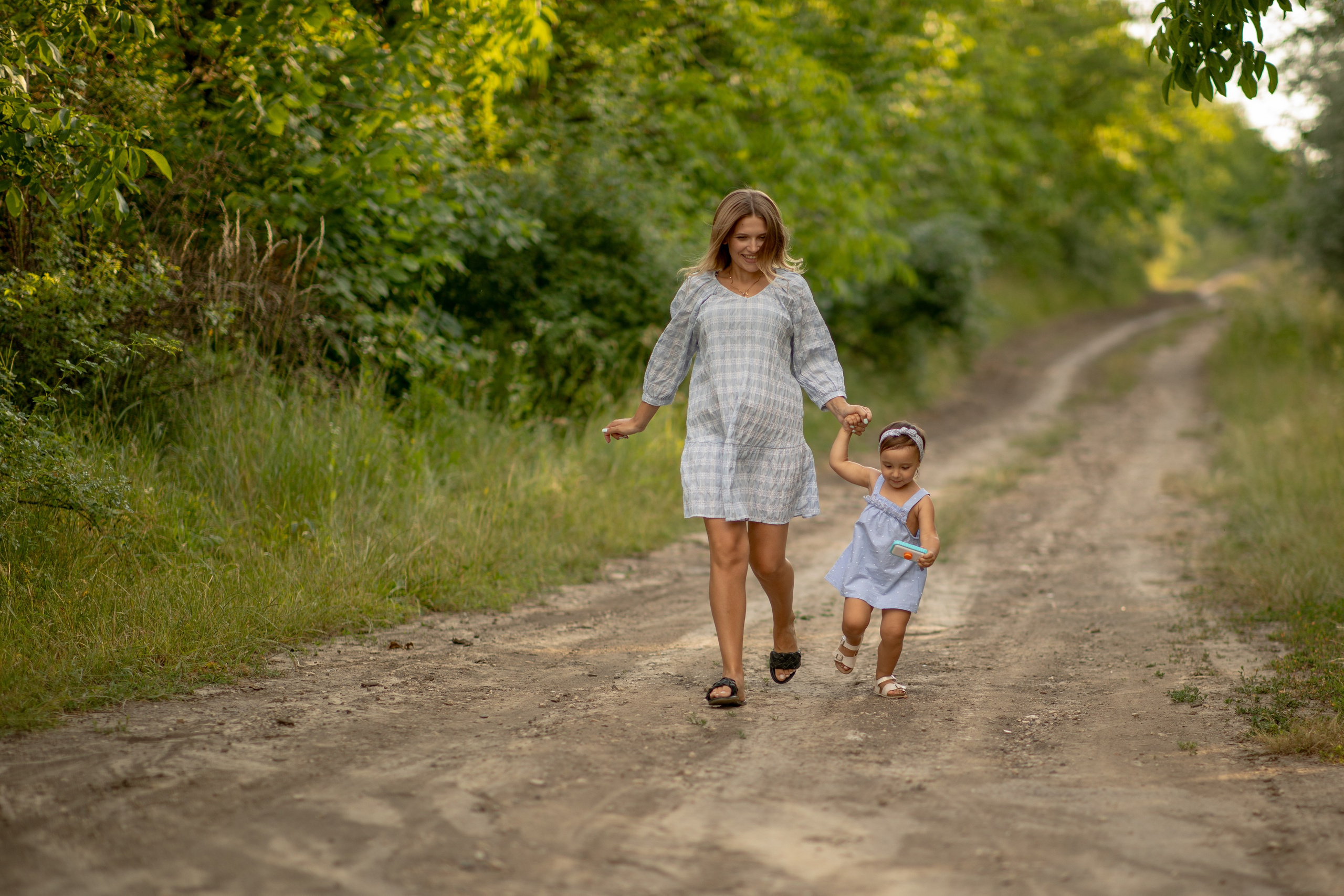 Family photo Maria si Elenica. N.D.photograph - fotograf de familie și portrete în Republica Moldova