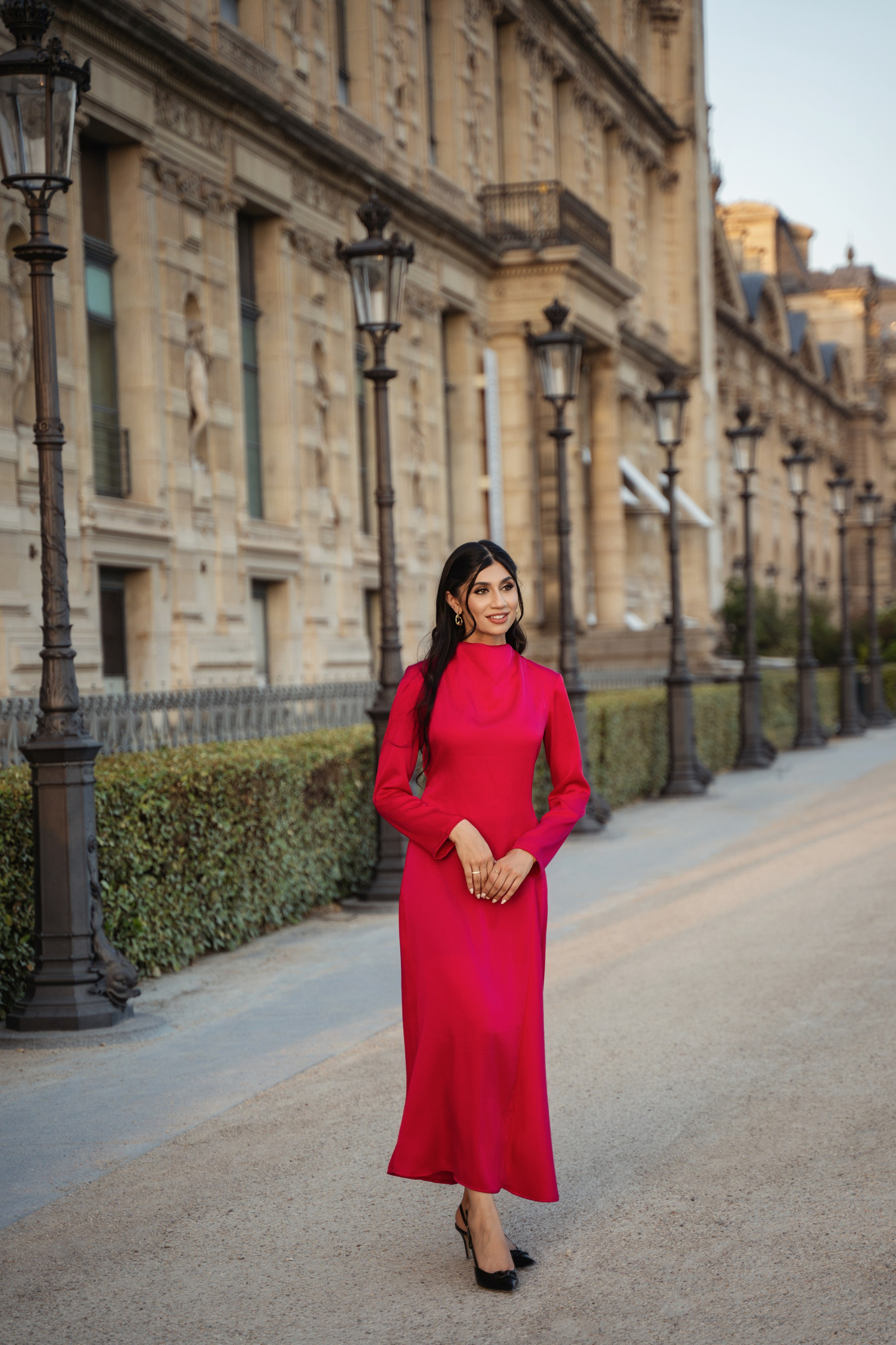 Naila (4 hours). Photographer in Paris|Solo and groups, portraits & content, couples photo-shoot in Paris at the best locations