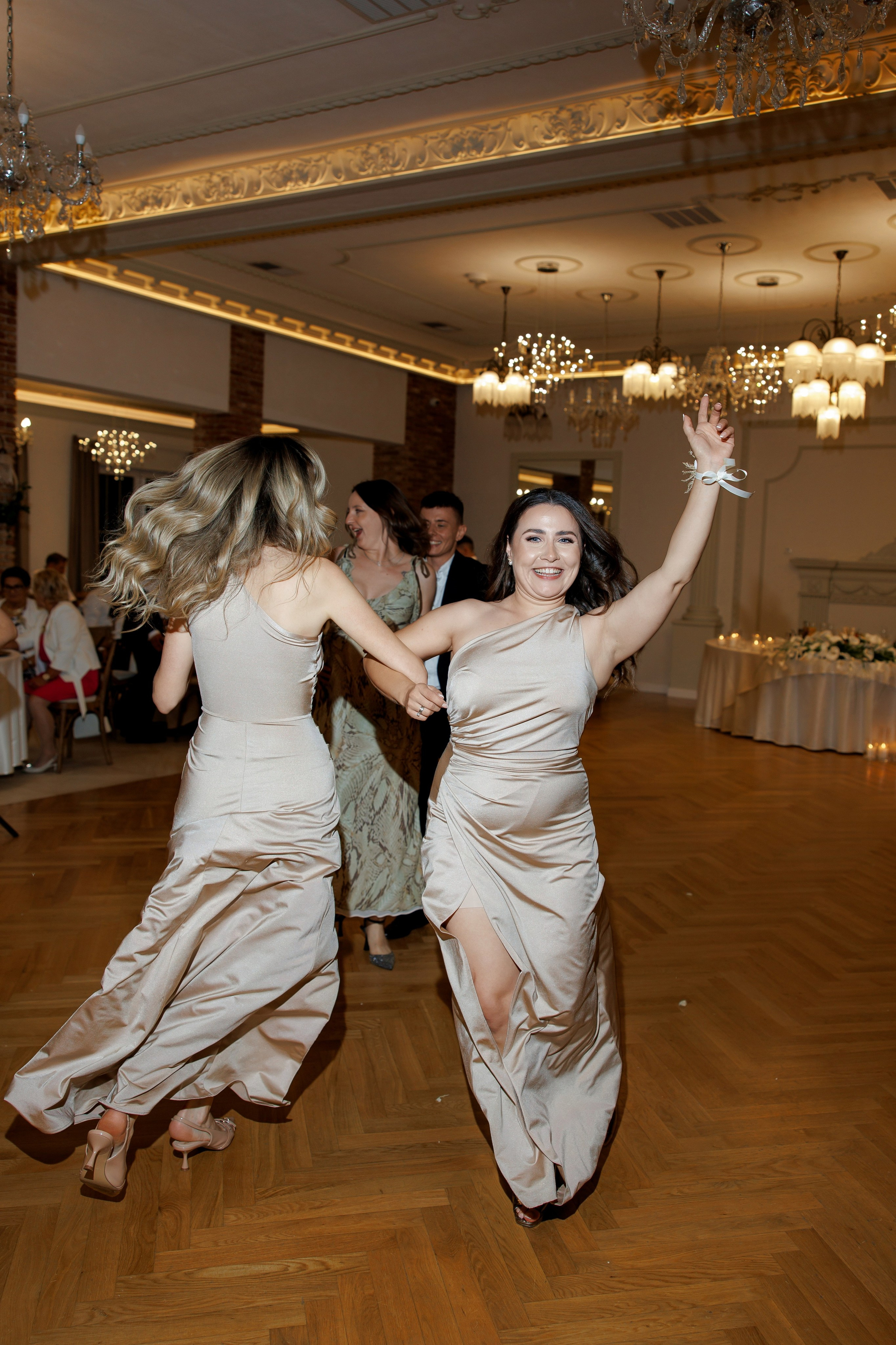 Olga & Dariusz. Fotograf ślubny i rodzinny w Krakowie Yana Klymova