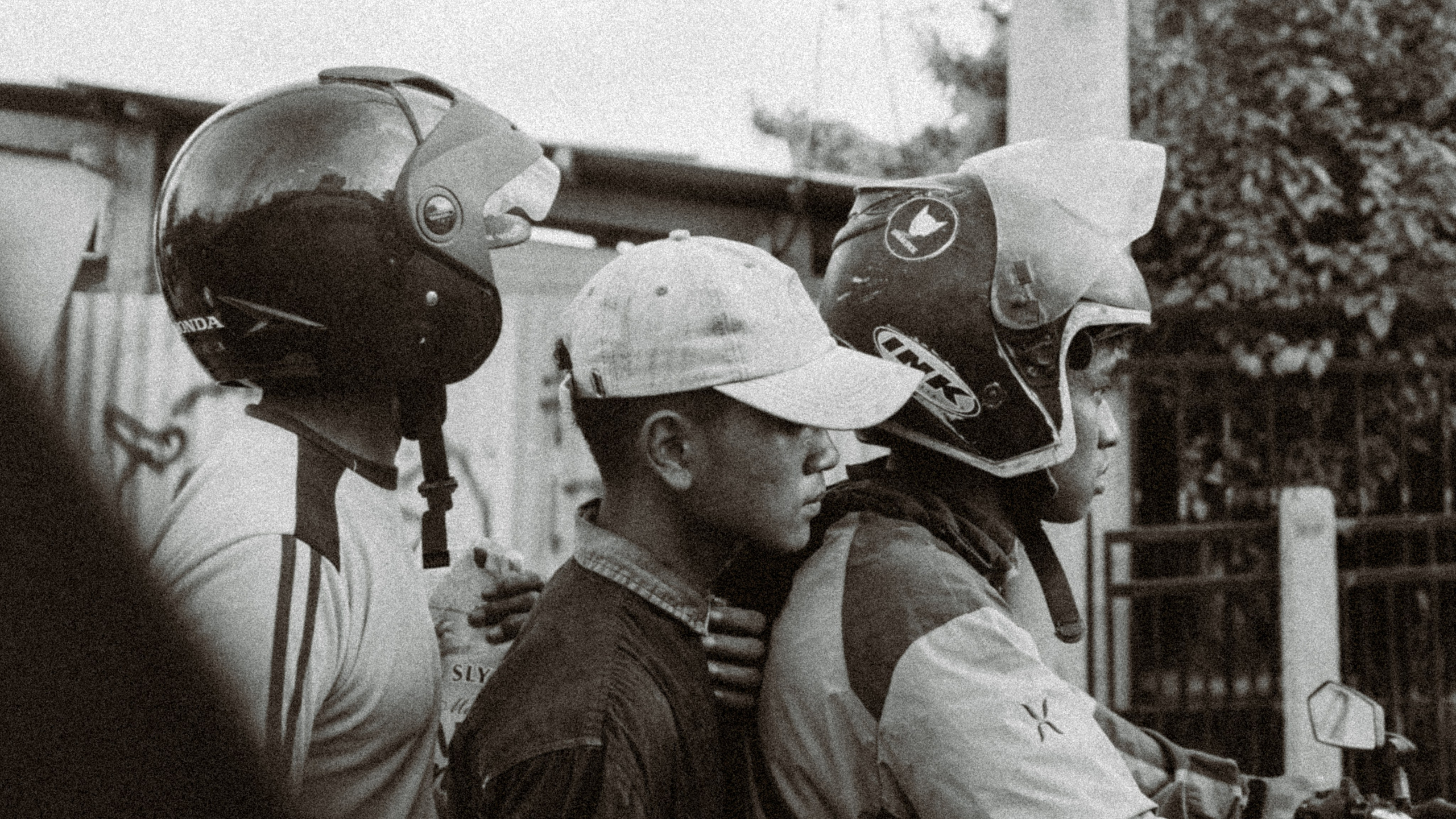 Roaming. Mike Avelli