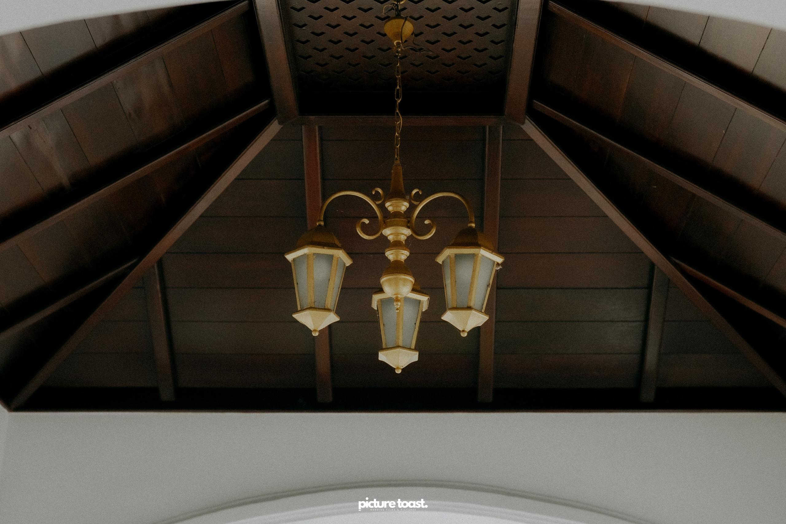 Vishnu & Anusree Prewedding!. Fine art Wedding Photographers in India & Canada