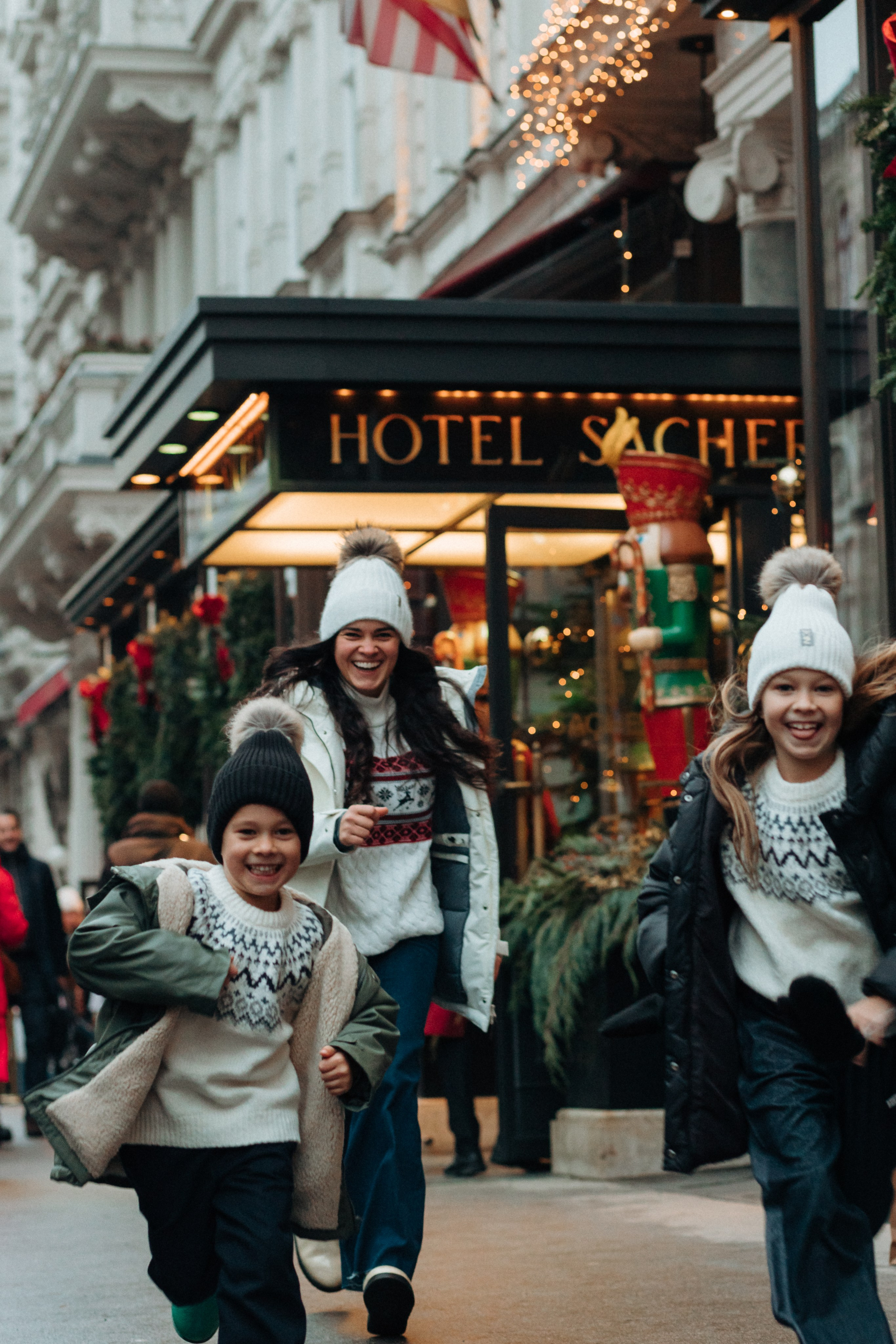 Familie im Stadt. Fotografin Wien Alona Kim