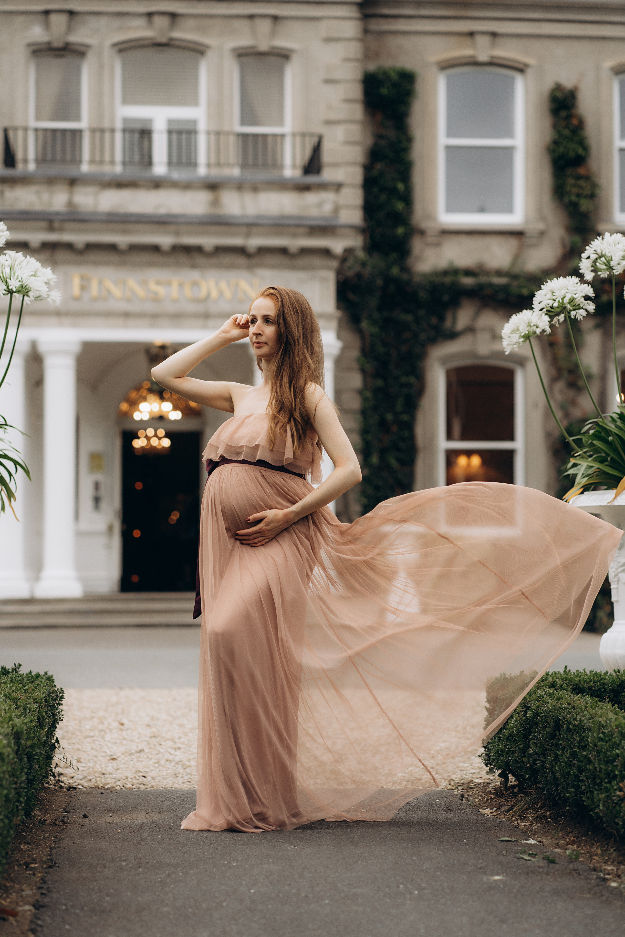 OUTDOOR: Roci & Rodrigo. Main